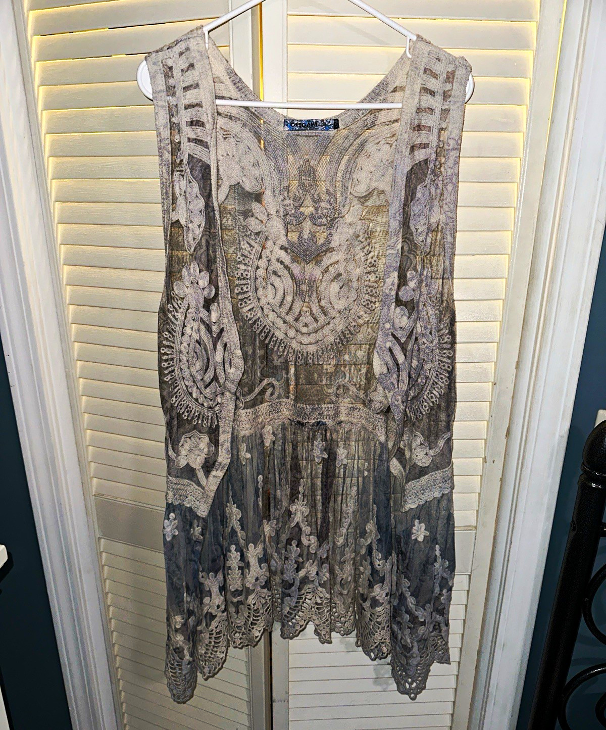Origami Women’s S Gray Sheer Floral Mesh Lace V-Neck Sleeveless Tunic Tank