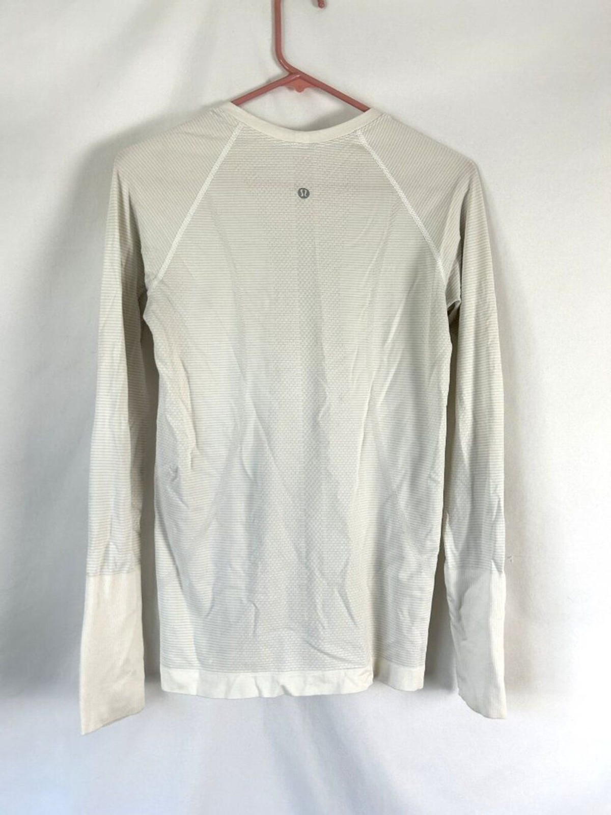 Lululemon Off White Base Layer Long sleeve top 8 (spot)