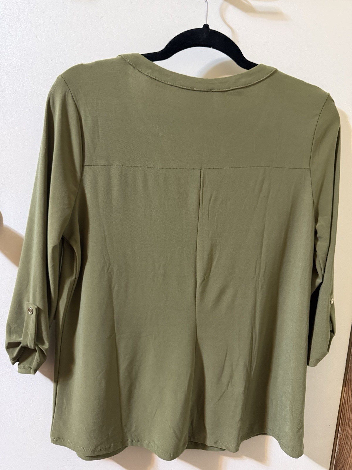 Late August Women’s Blouse Size M 3/4 Sleeve with Pockets On Front Olive Green