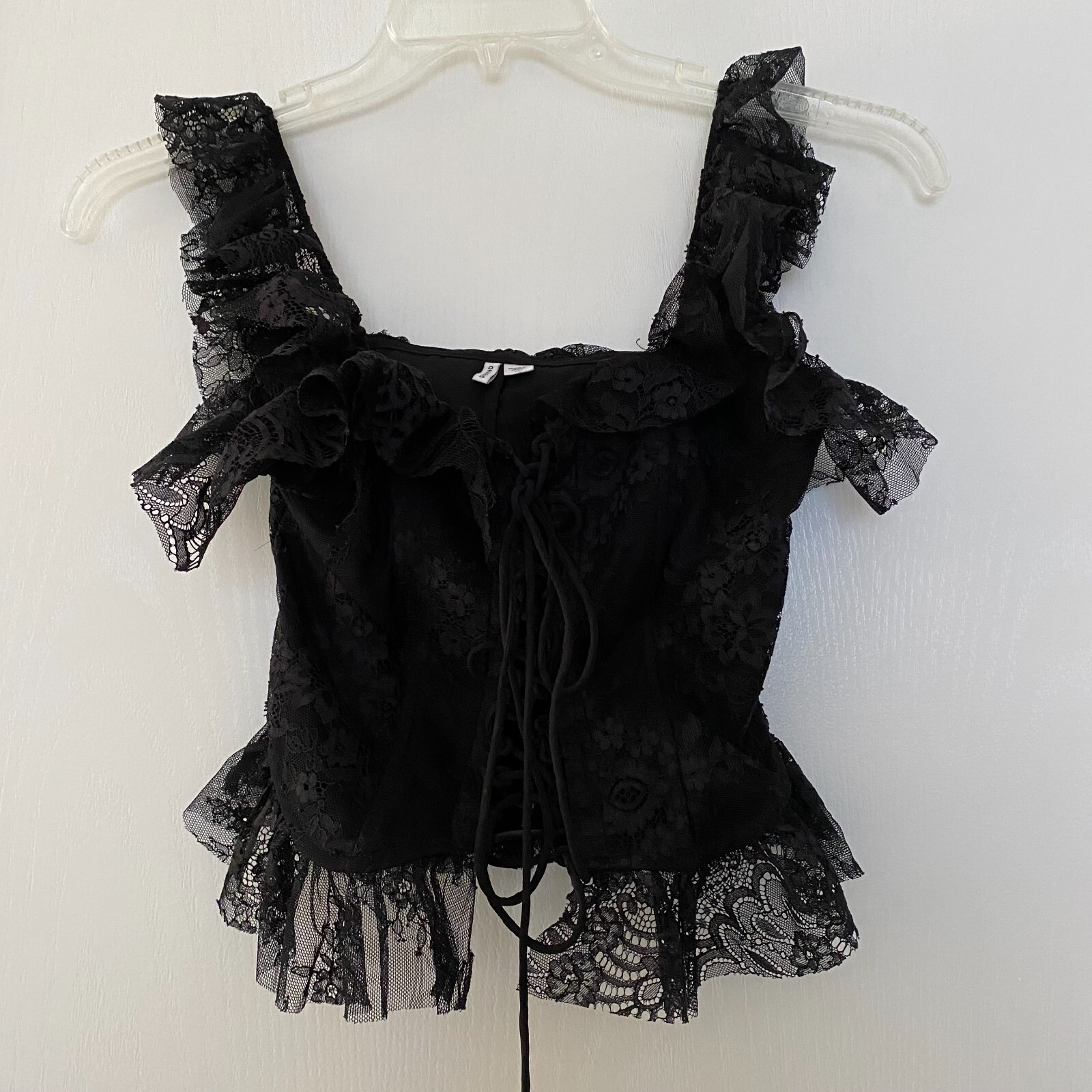 grlfrnd revolve top size Small black lace bustier