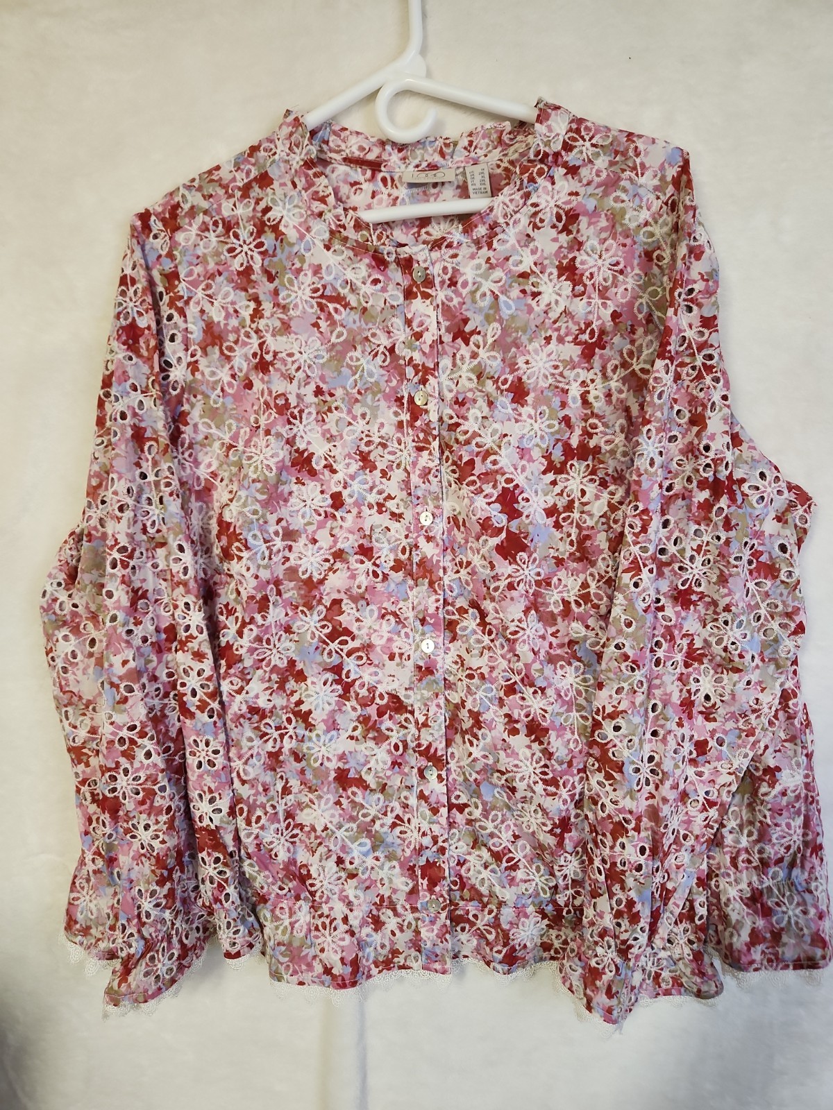 Logo Womens Button Up Blouse 1x NWOT Eyelet Lace Sleeves