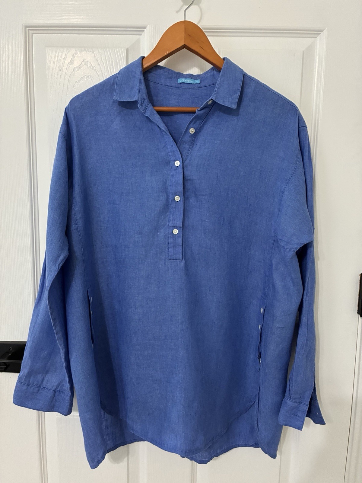 J. McLaughlin Fallon Linen Blouse Loose Fit, French Blue, Button Detail, Beach ￼