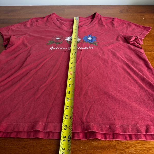 women’s life is good t shirt crusher size large red floral graphic