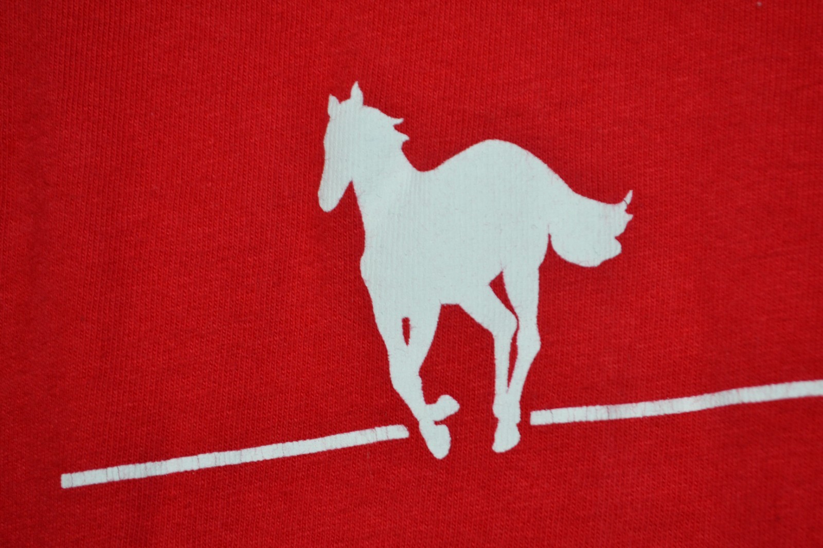 Deftones White Pony Red T-shirt 2010s Women’s S