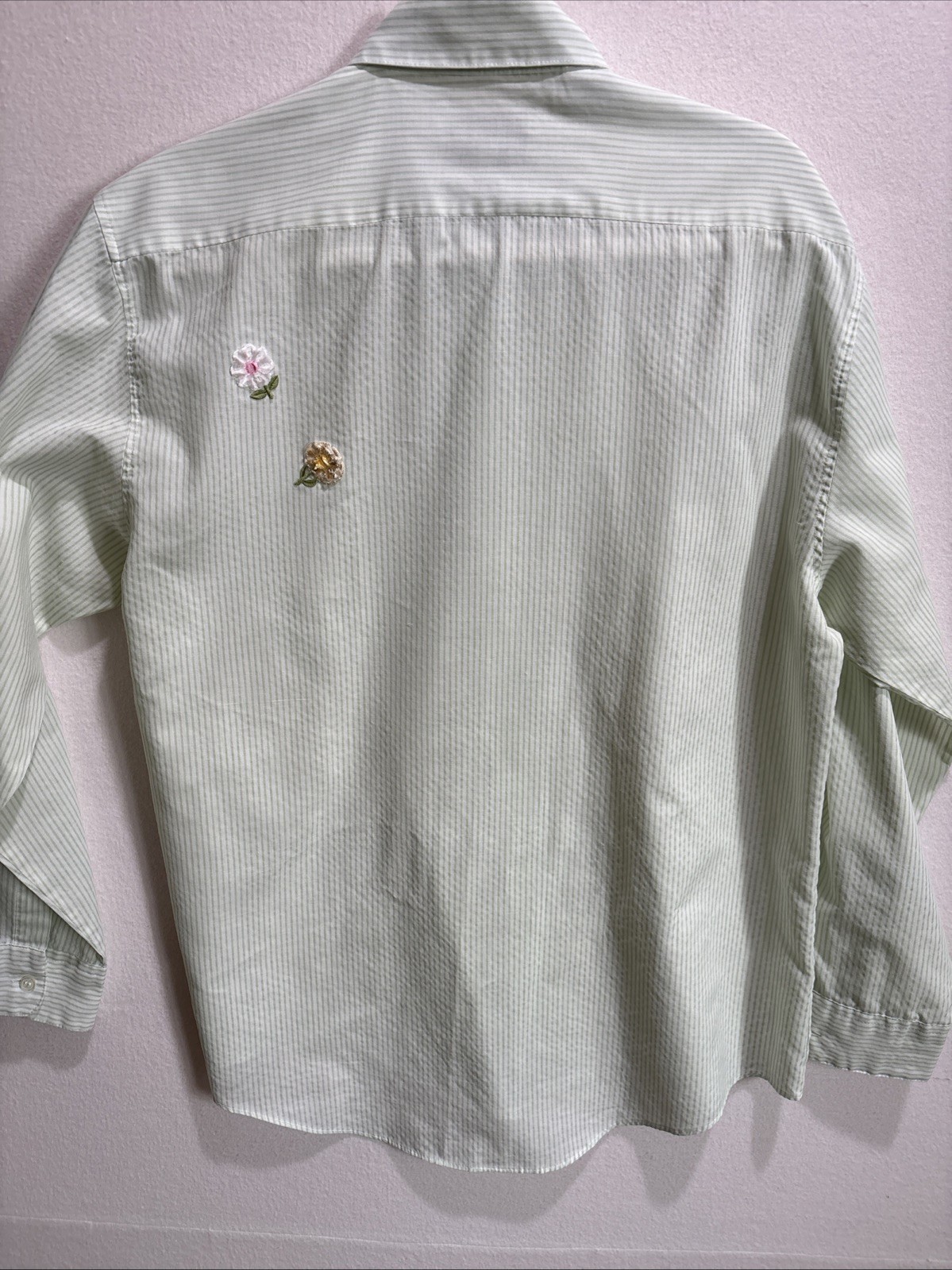 Mili Designs Womens Blouse Stripes Appliqué Flowers Rhinestones – Size Large