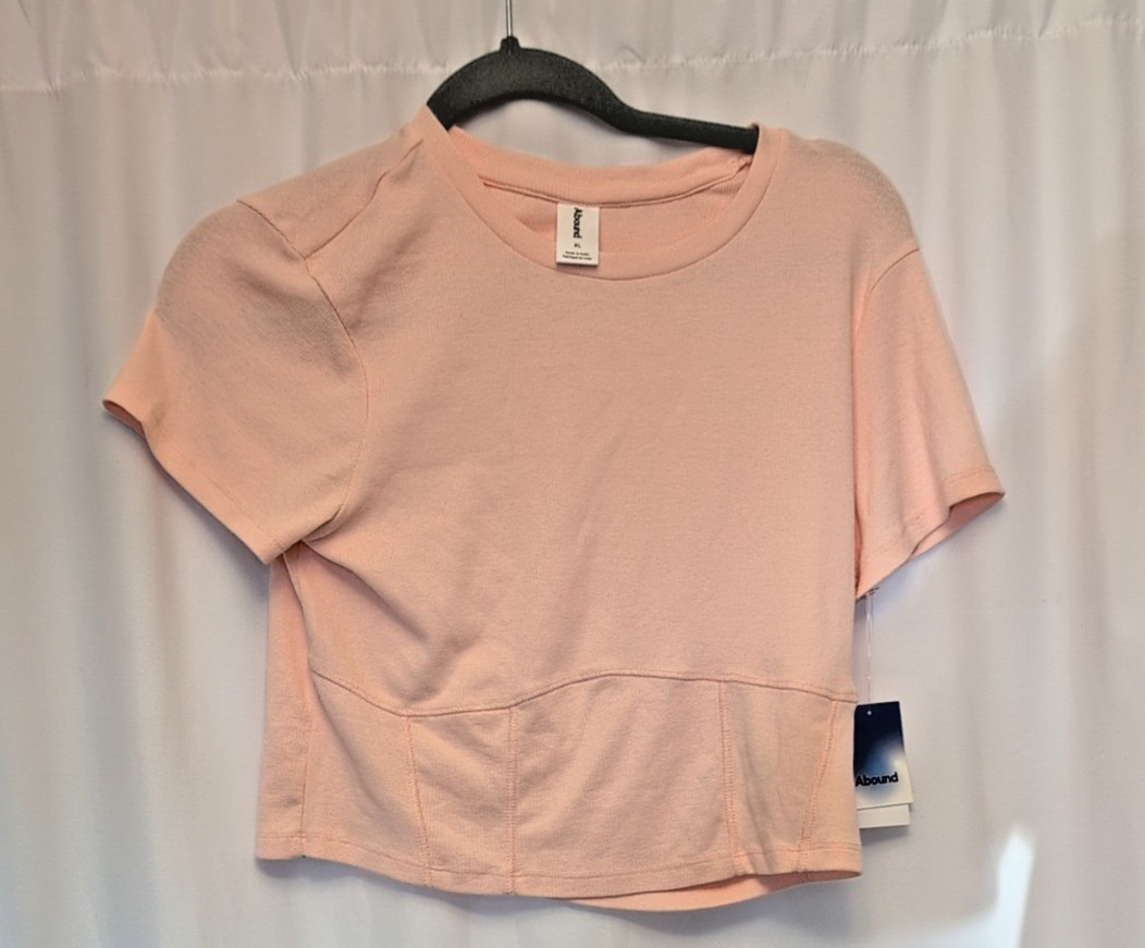 Abound Nwt XL Pink Sky MSRP 19.97 short/slight crop top light ribbing