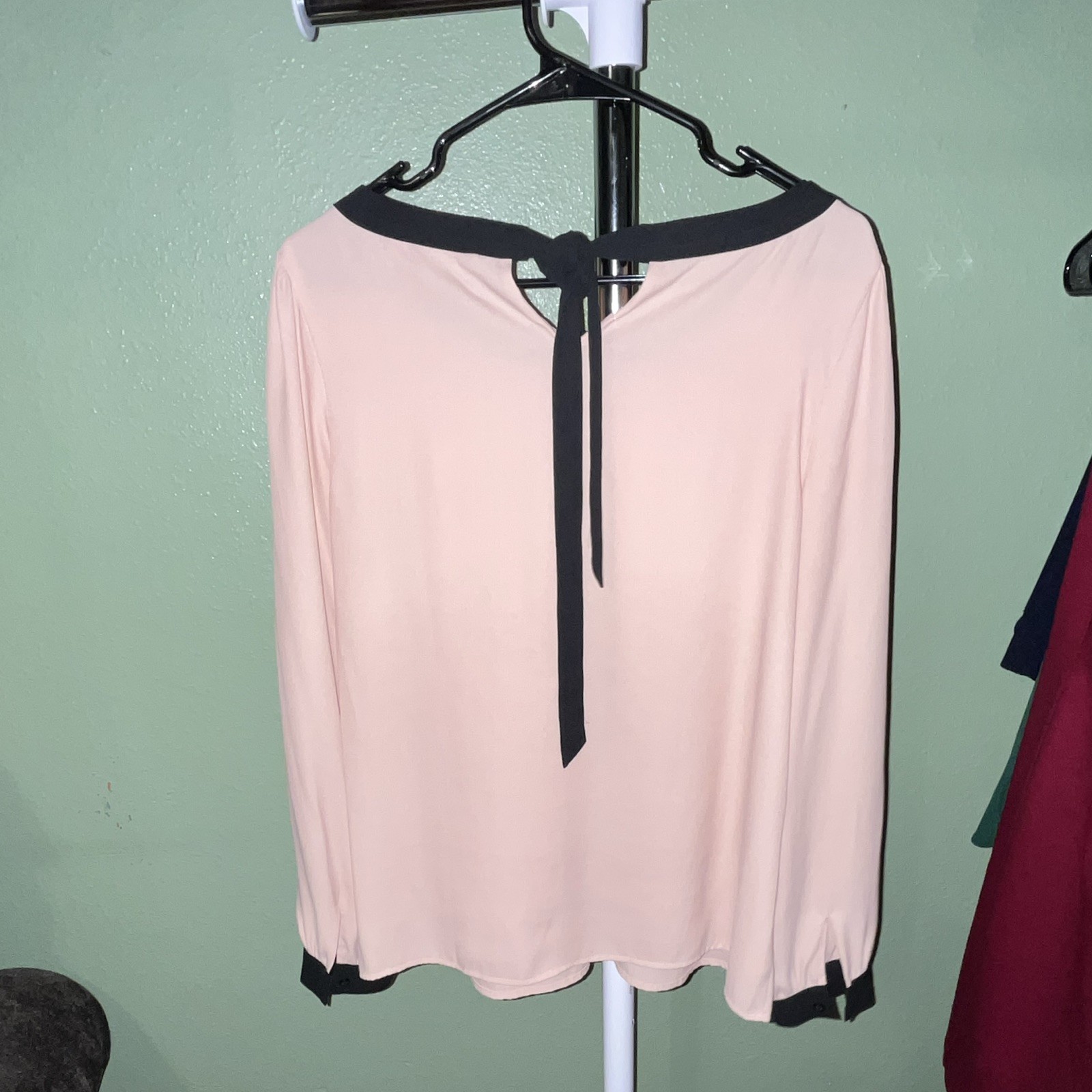LOFT Pink Solid Blouse Black Trim Tie-Back Button Round Neck Long Sleeve M