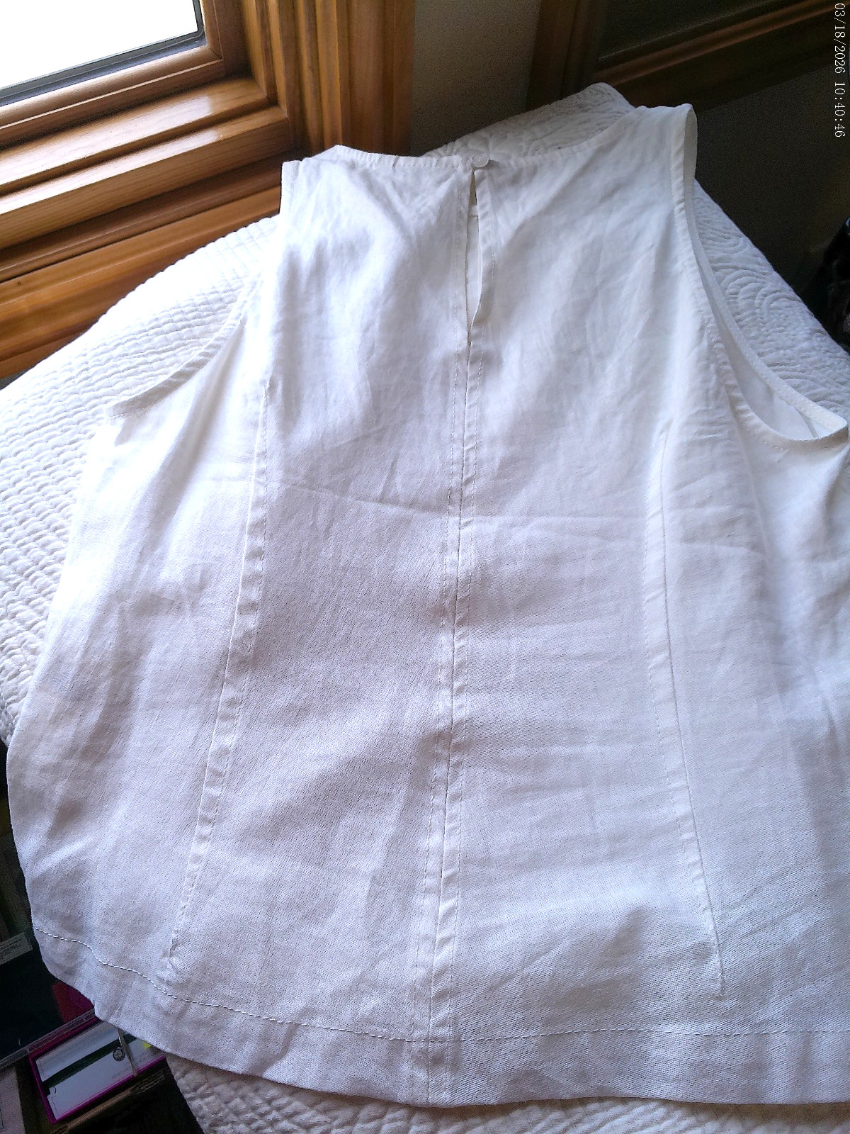 MAX STUDIO SMALL WHITE SLEEVELESS LINEN BLEND A-LINE OPEN BUTTON BACK VENTS $98