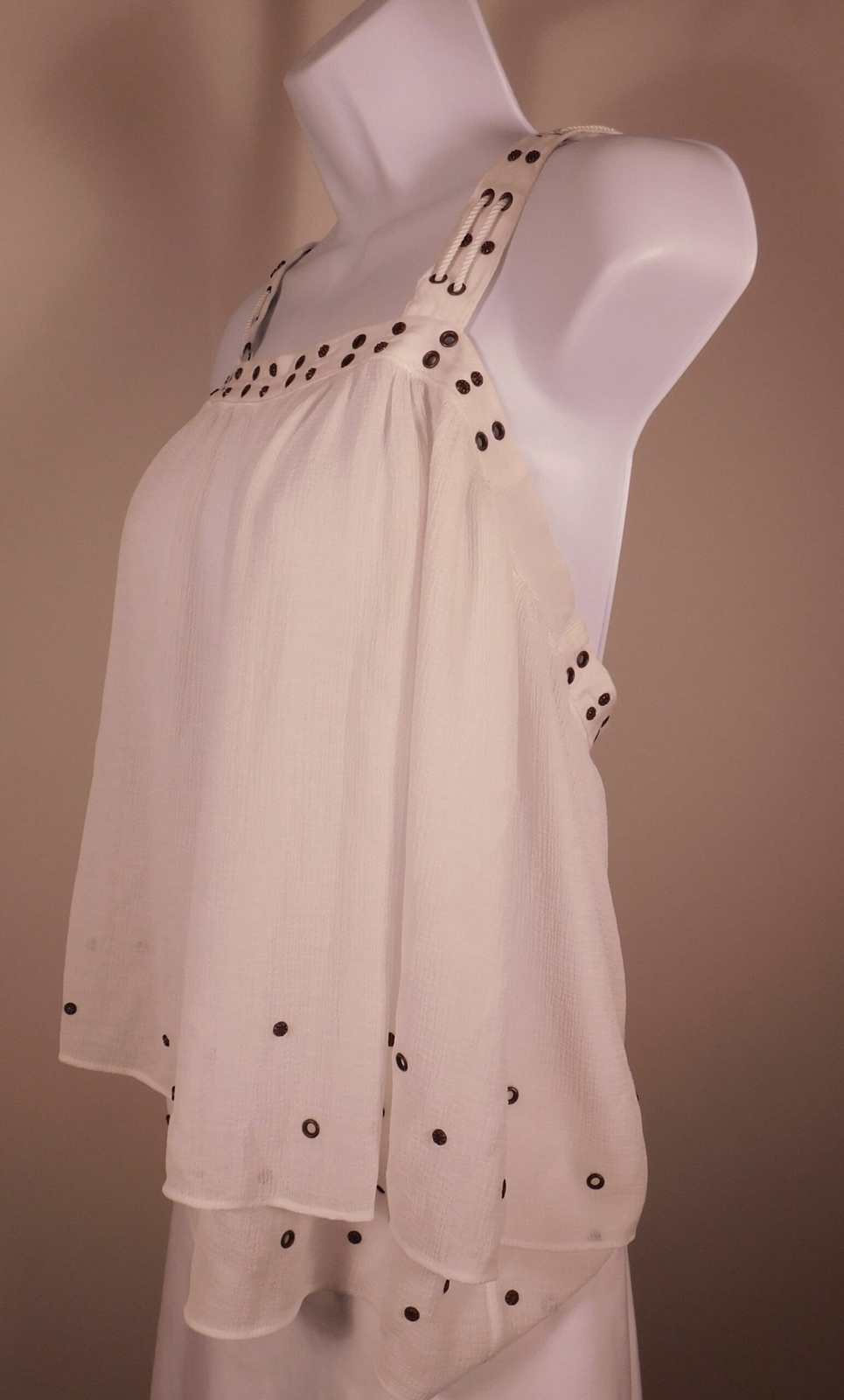 RAMY BROOK NEW YORK Women’s White Grommet Trim Detail Sleeveless Blouse Sz M