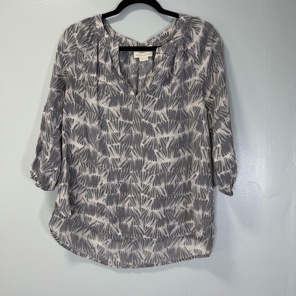 Cynthia Rowley Silk Gray White Abstract Print Blouse Top