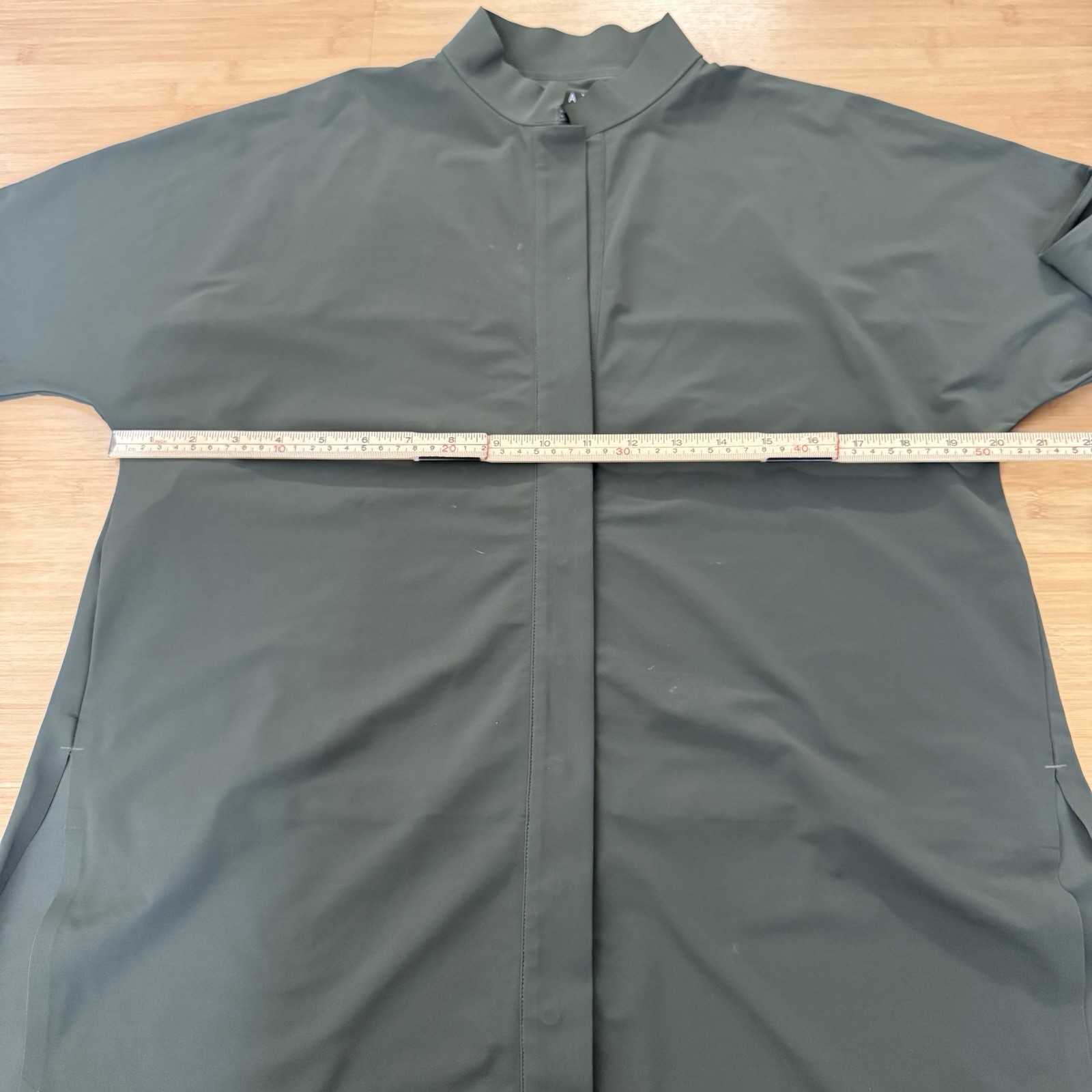 Aday Something Borrowed Shirt in Olive Green Size Medium Minimalist Capsule