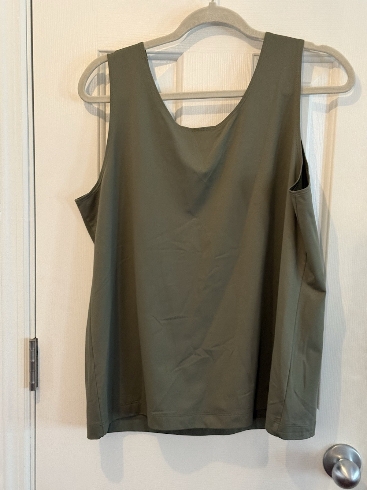 chicos size 3 Or XL Lot Of 3 Tank Tops Blck Olive GreenBlue 92% Nylon 8% Spandex