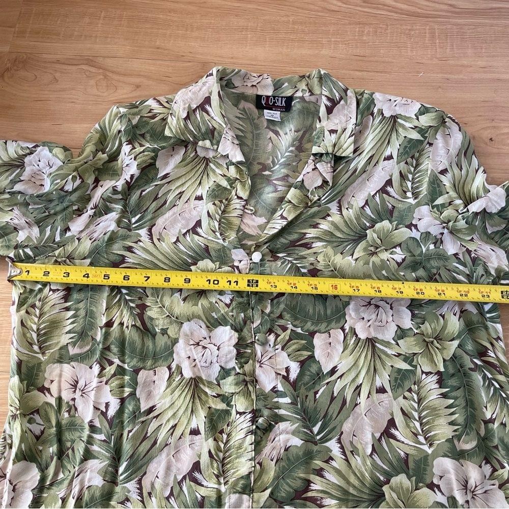 Quo Vintage Size 1X 100% Silk Floral Hawaiian Themed Button Front Shirt Vacation