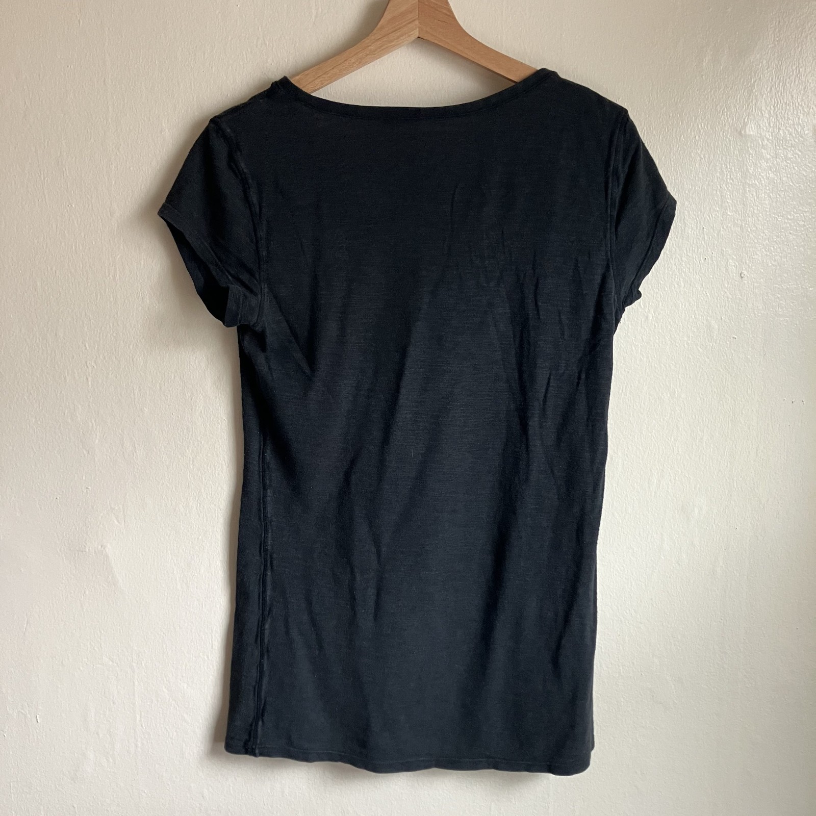 Earth Yoga Bling Graphic Organic Cotton Bamboo Sustainable V Neck Tee Large