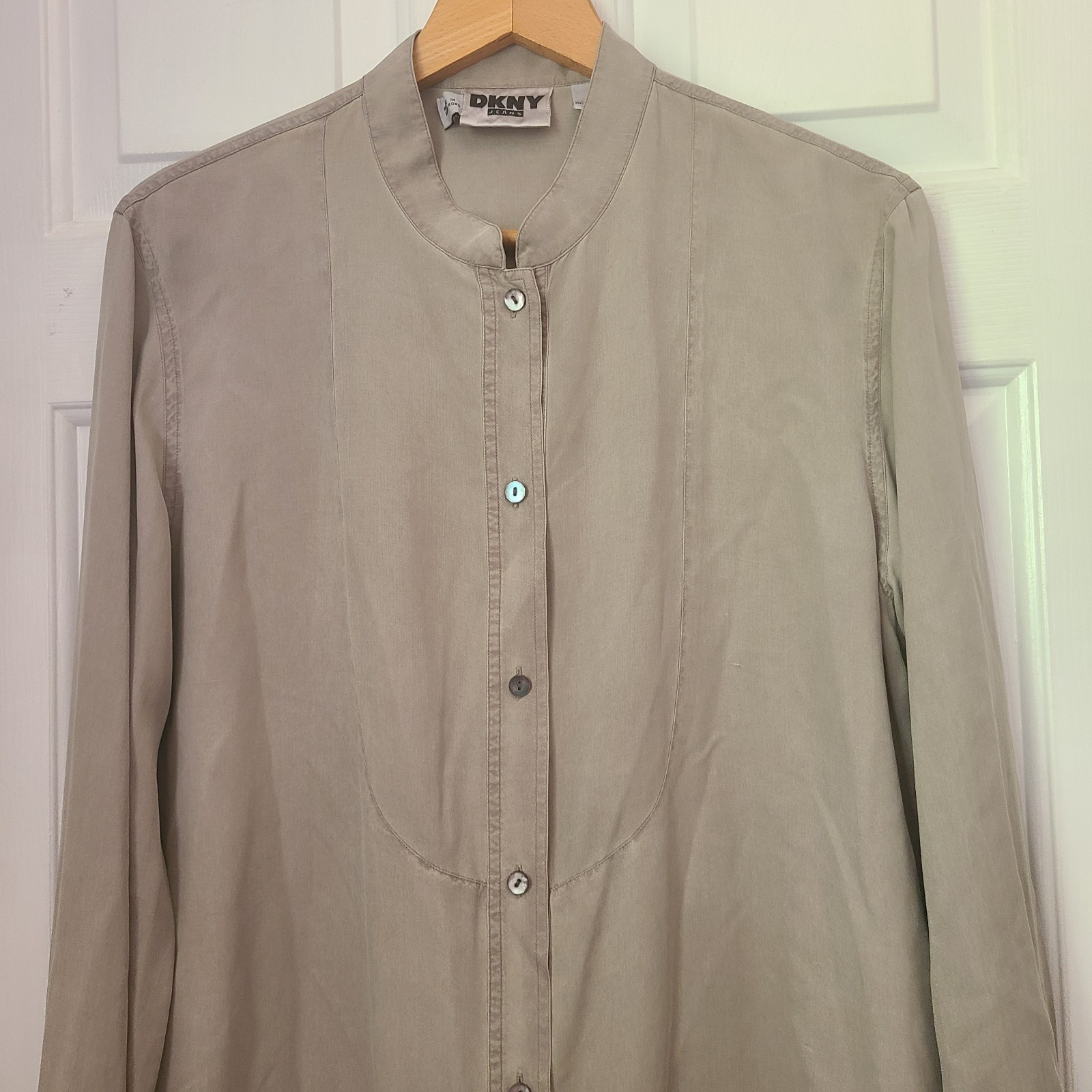 Vtg DKNY 100% Silk Mandarin Collar Yoke Stitch Button Tunic Shirt Sz M Beige Y2K