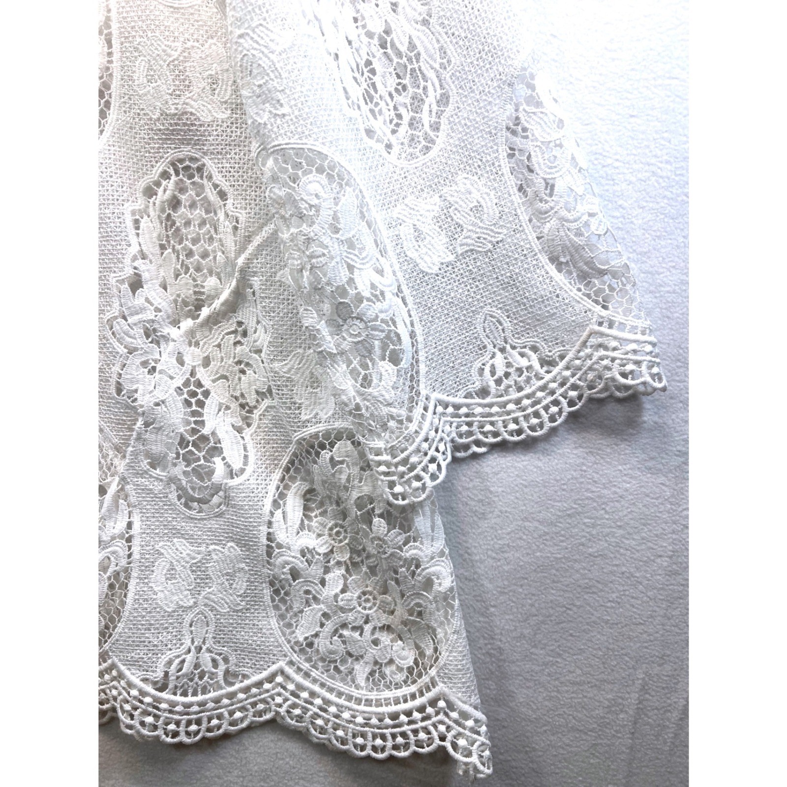 Vipavadee Womens White Floral Lace Button Down Shirt Scalloped Hem Large