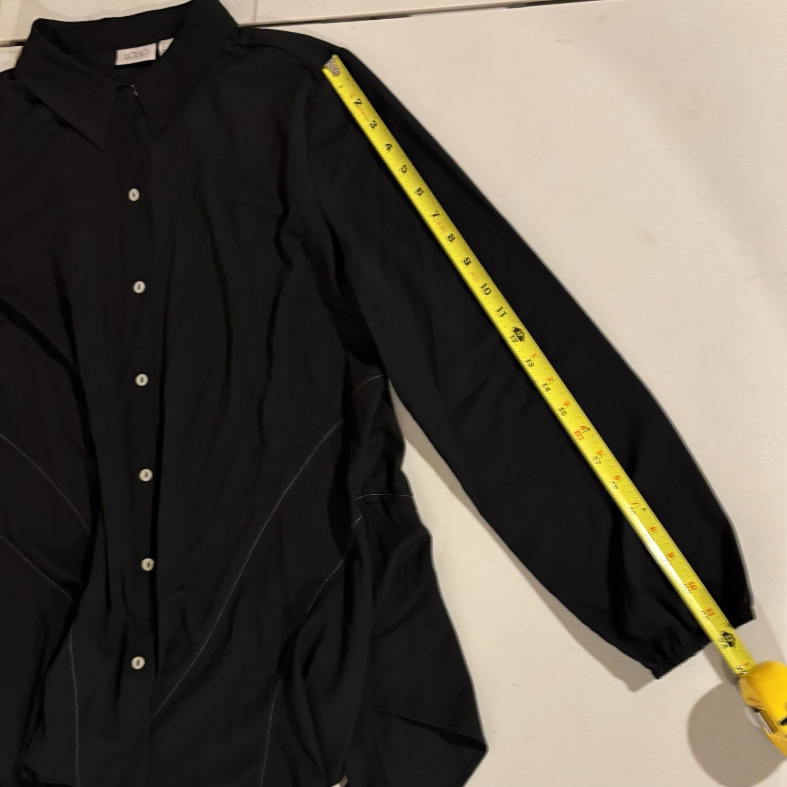 LOGO Lori Goldstein Tunic Button Up Black Sz Medium Contrast Stitches NN-21