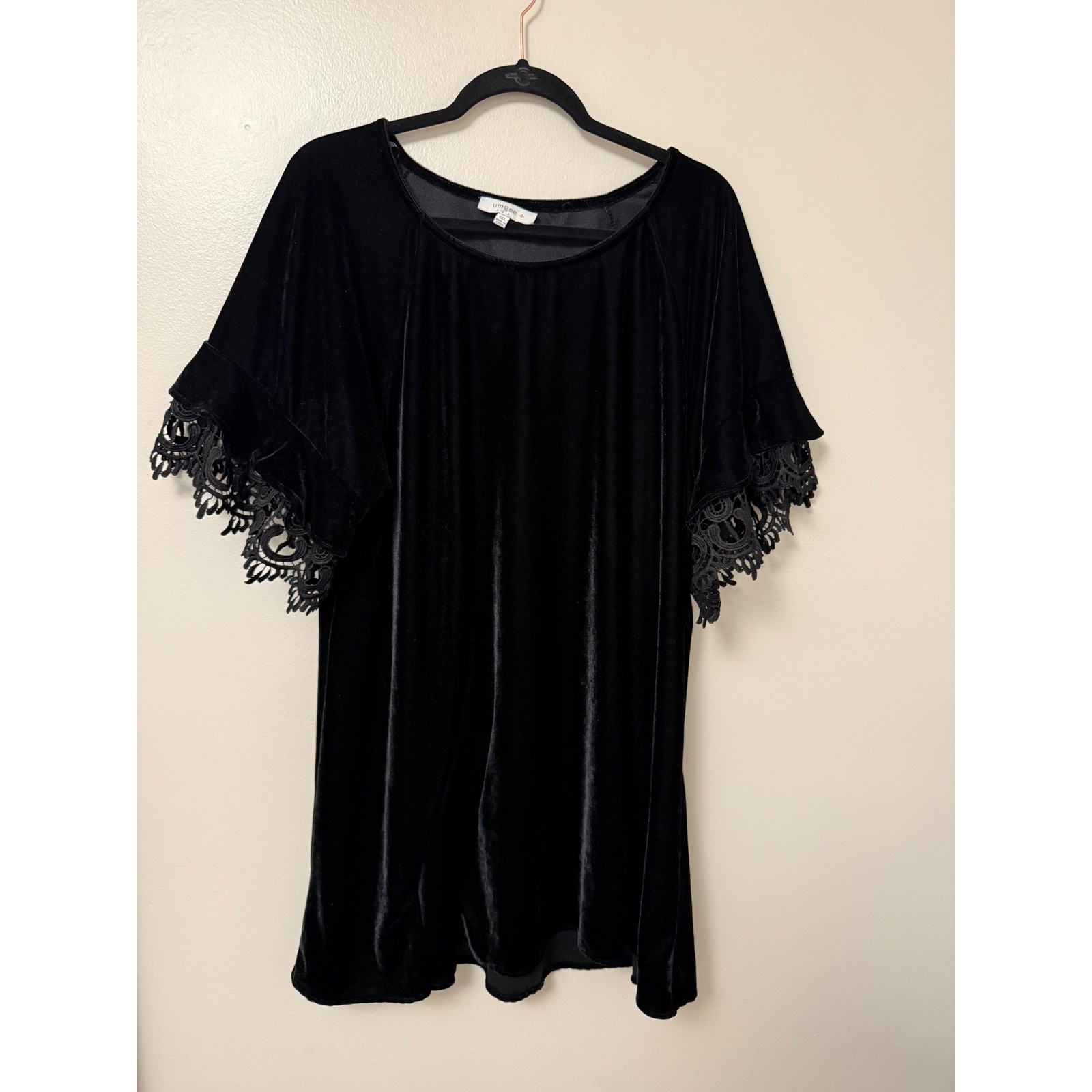 Umgee Womens Black Velvet Tunic dress Crochet Lace Flutter Sleeve 1XL