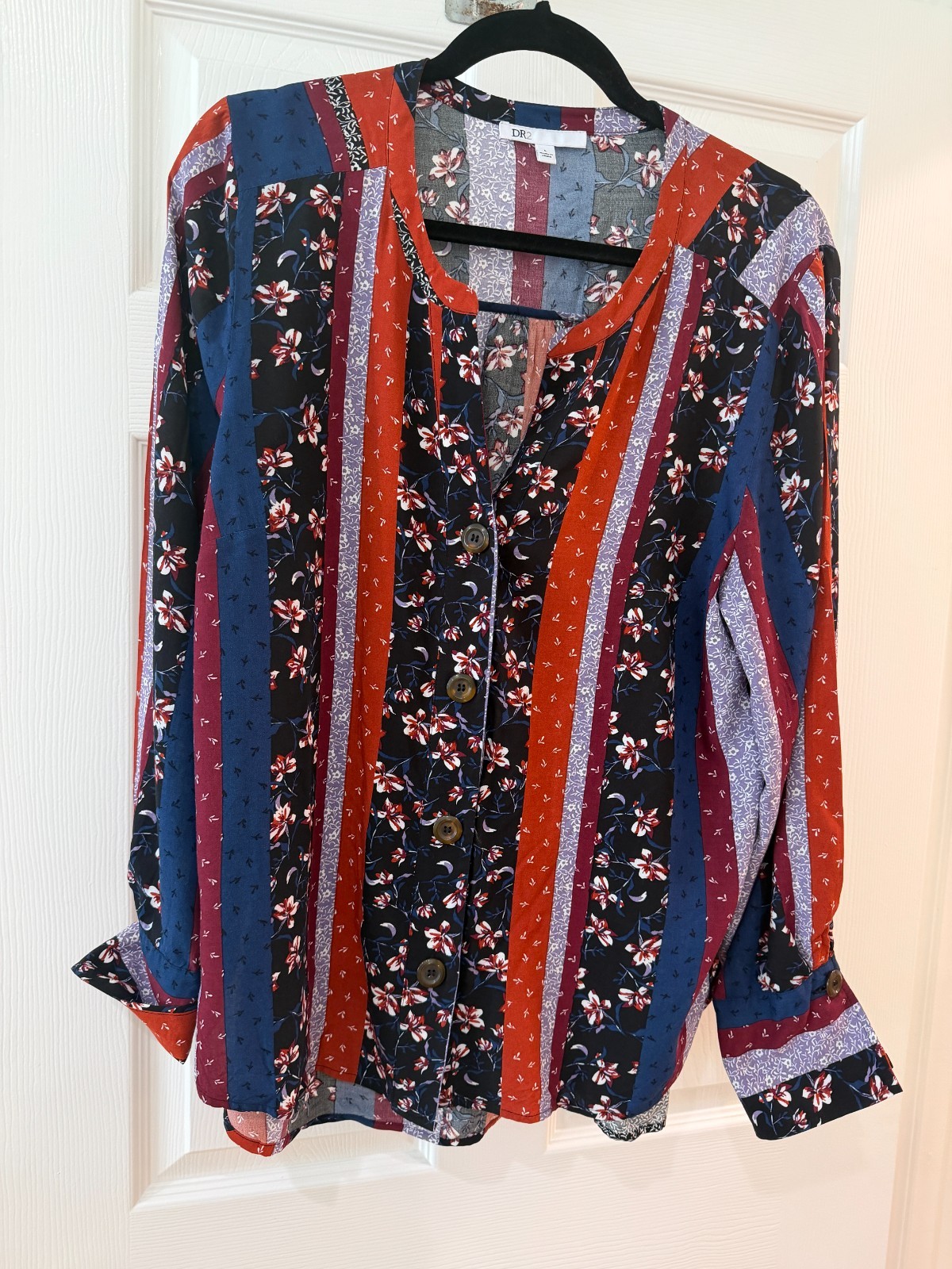 DR2 women’s size L shirt multicolor stripe button up long sleeve large cuffs