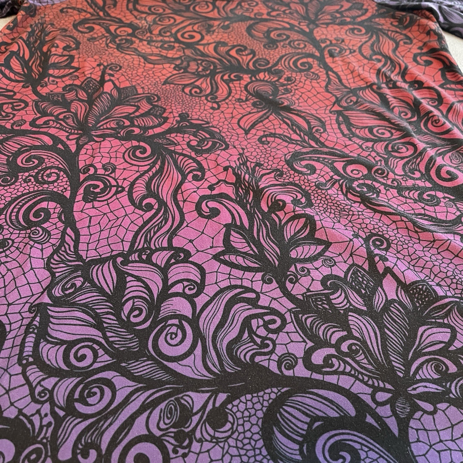 Azalea Woman’s XL Ombré Short Sleeve Asymmetrical Hem Tunic Floral Lace Print￼