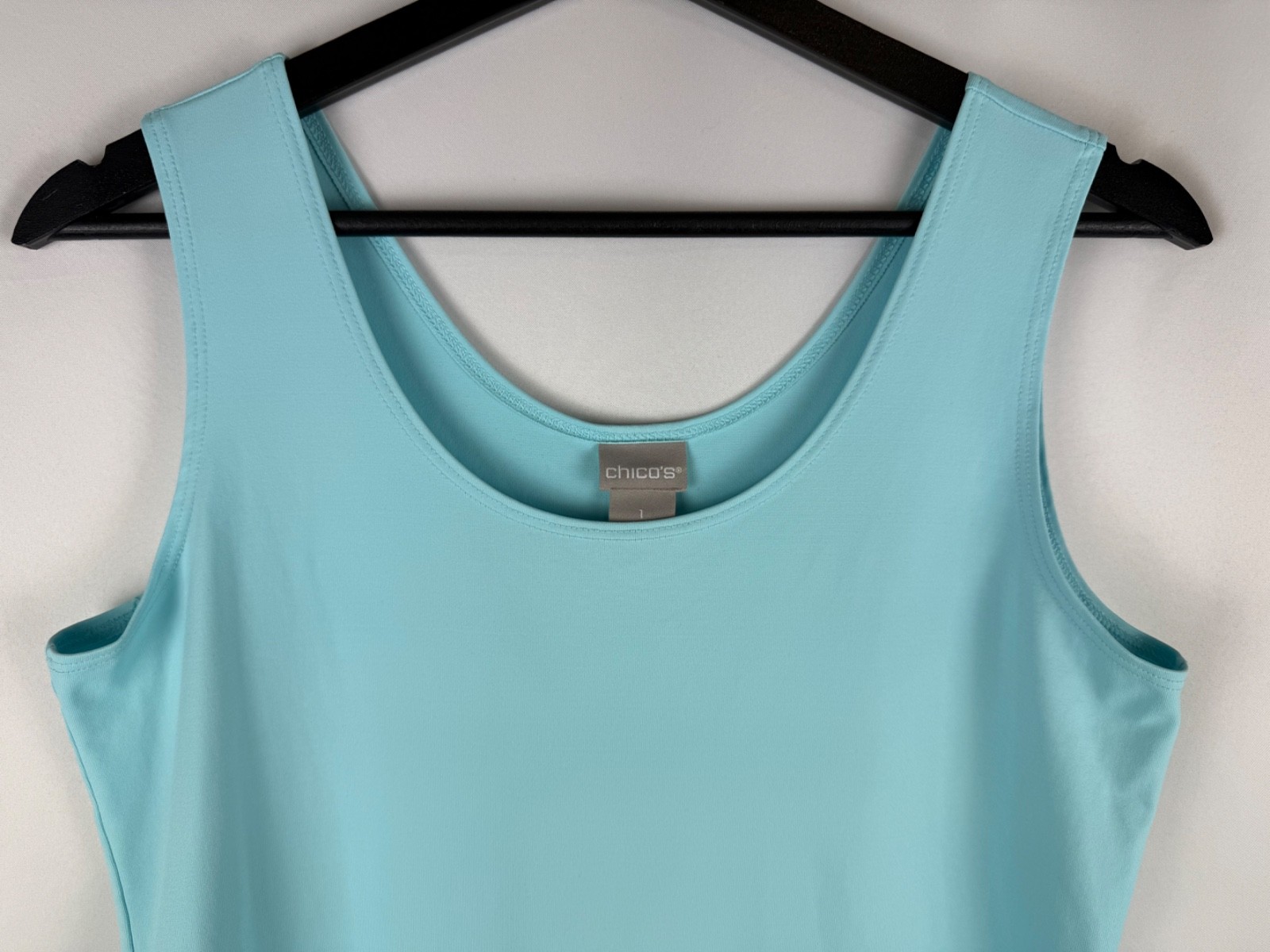 Chico’s Light Blue Scoop Neck Contemporary Microfiber Tank Size 1- Medium M