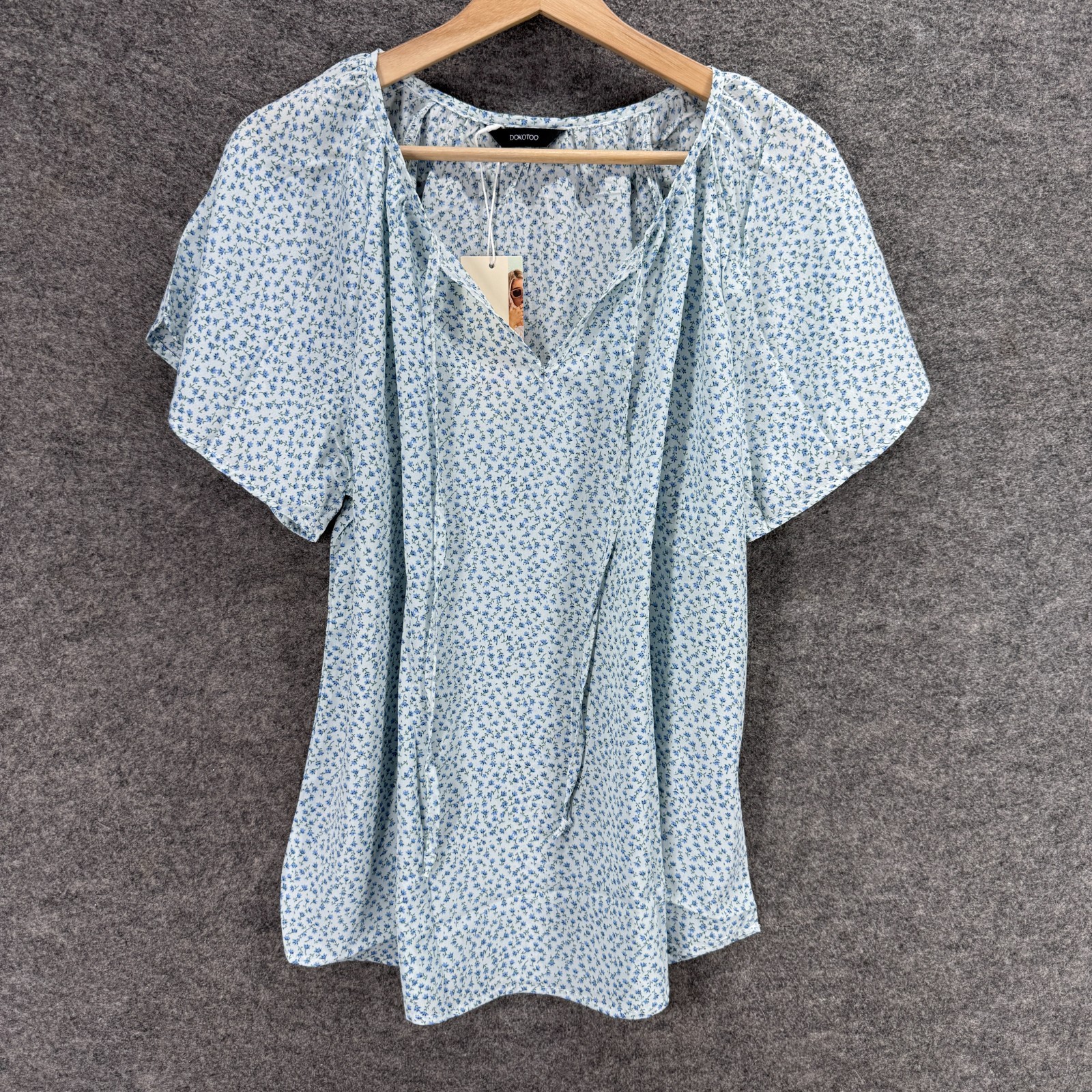 New Dokotoo Blouse Women L Blue Floral V-Neck Short Sleeve Tasseled Casual Top
