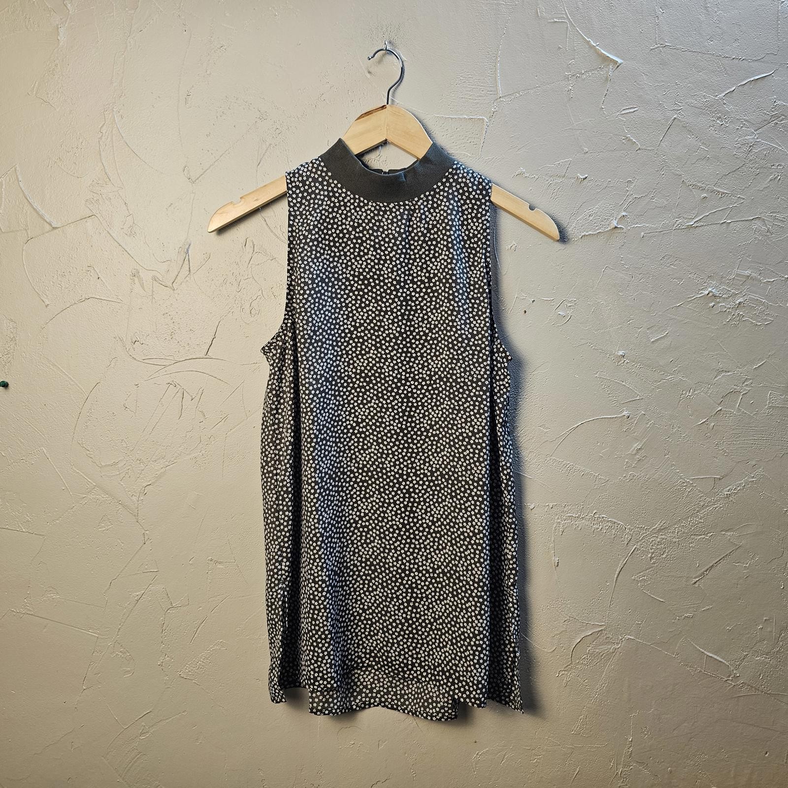 Sleeveless High Neck Floral Pattern Dress