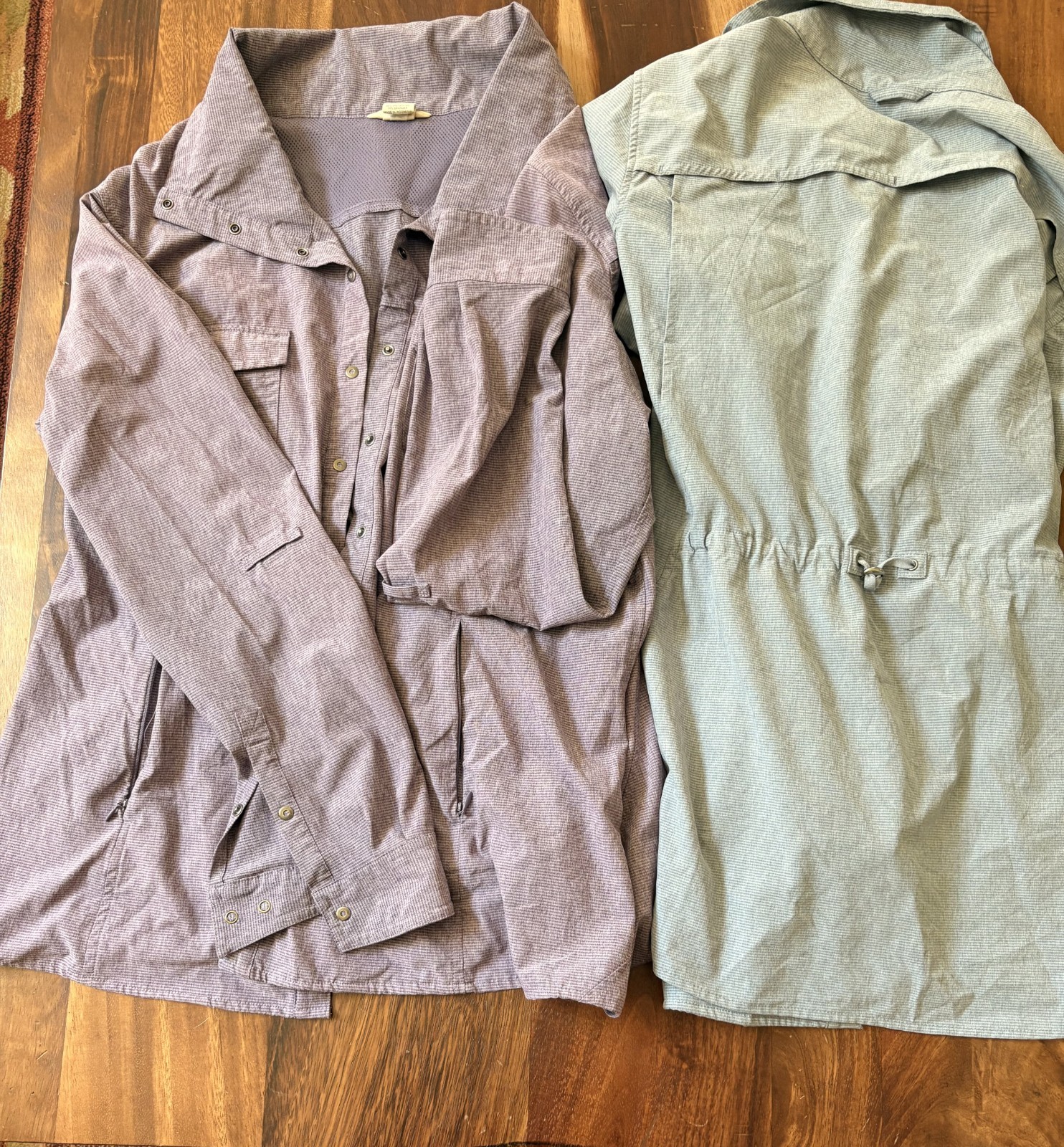 Women’s hiking shirts XL Duluth Trading Company purple/blue