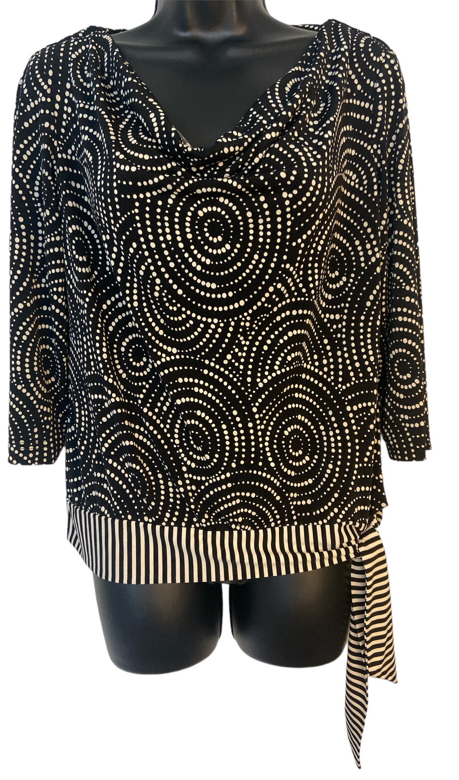 Ronni Nicole Women’s Black 3/4 Sleeve Bow Tie Bottom Blouse Size 10