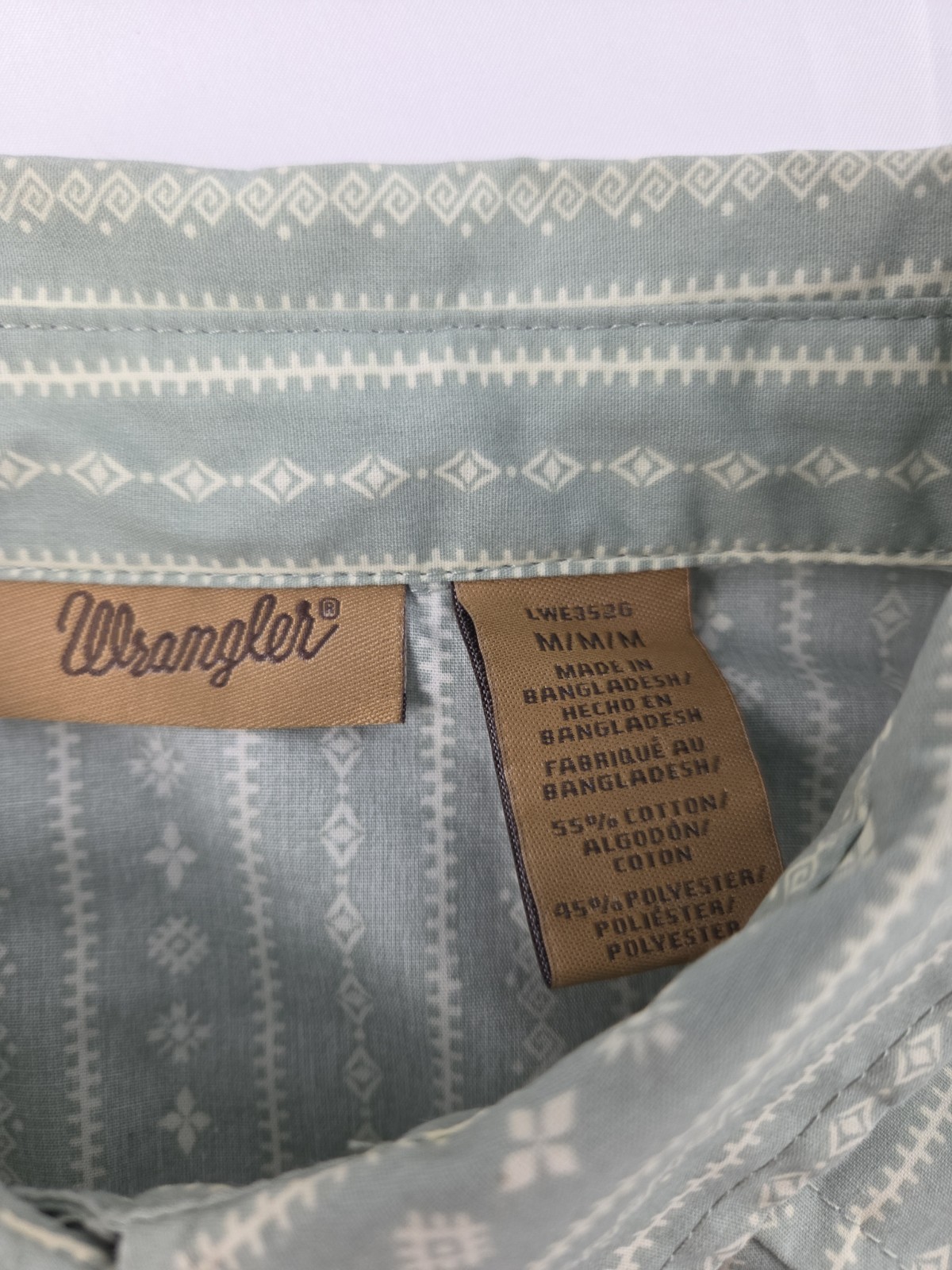 Wrangler Womens Pearl Snap Western Shirt Southwestern Aztec Green Size Medium