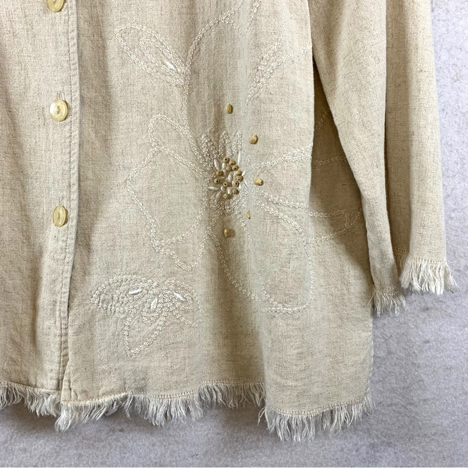 VTG Womens Coastal Grandma Linen Blend Button Top Sz M Ecru Beaded Raw Hem Boho