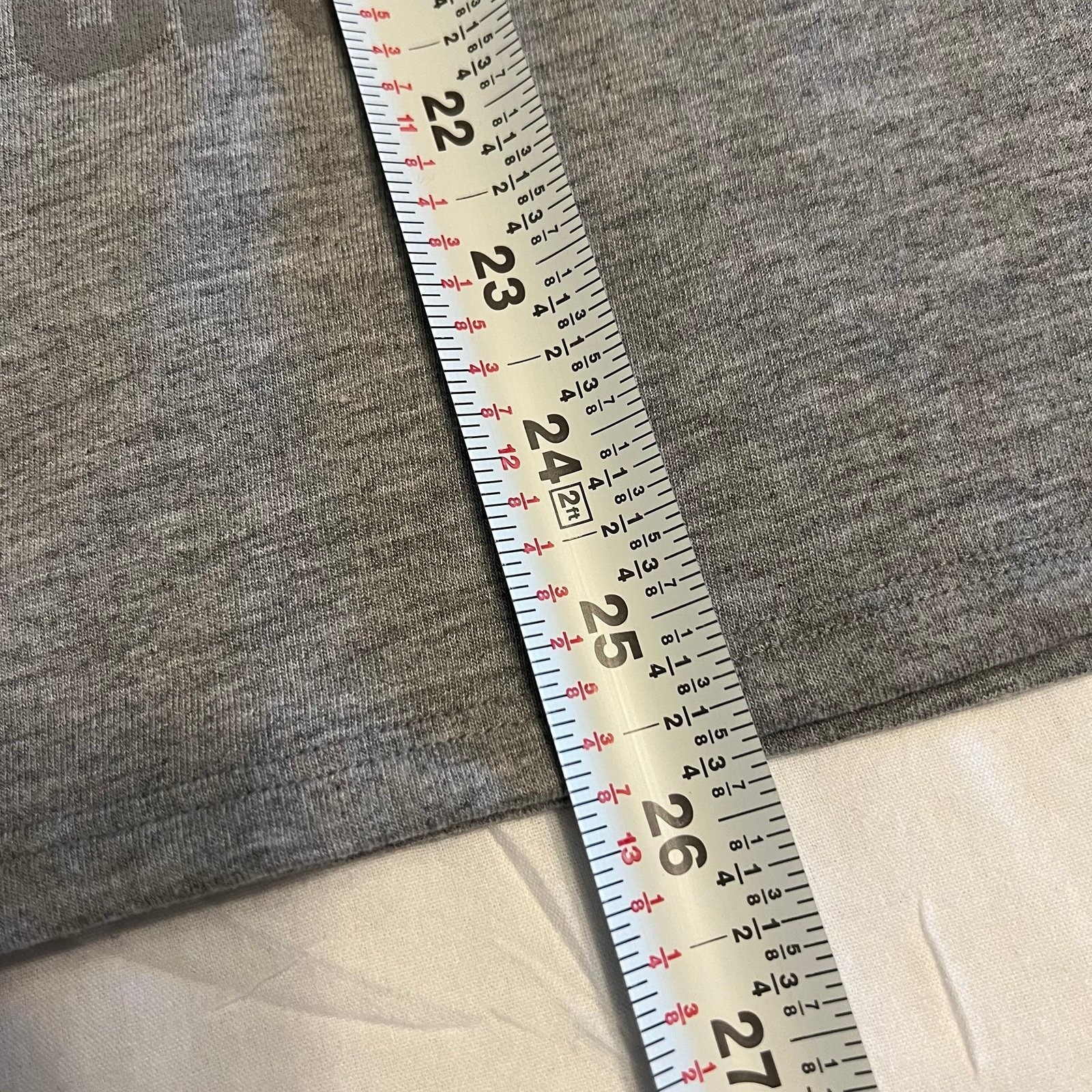 Under Armour Small and Aeropostale Large T-Shirts Y2K (2514)