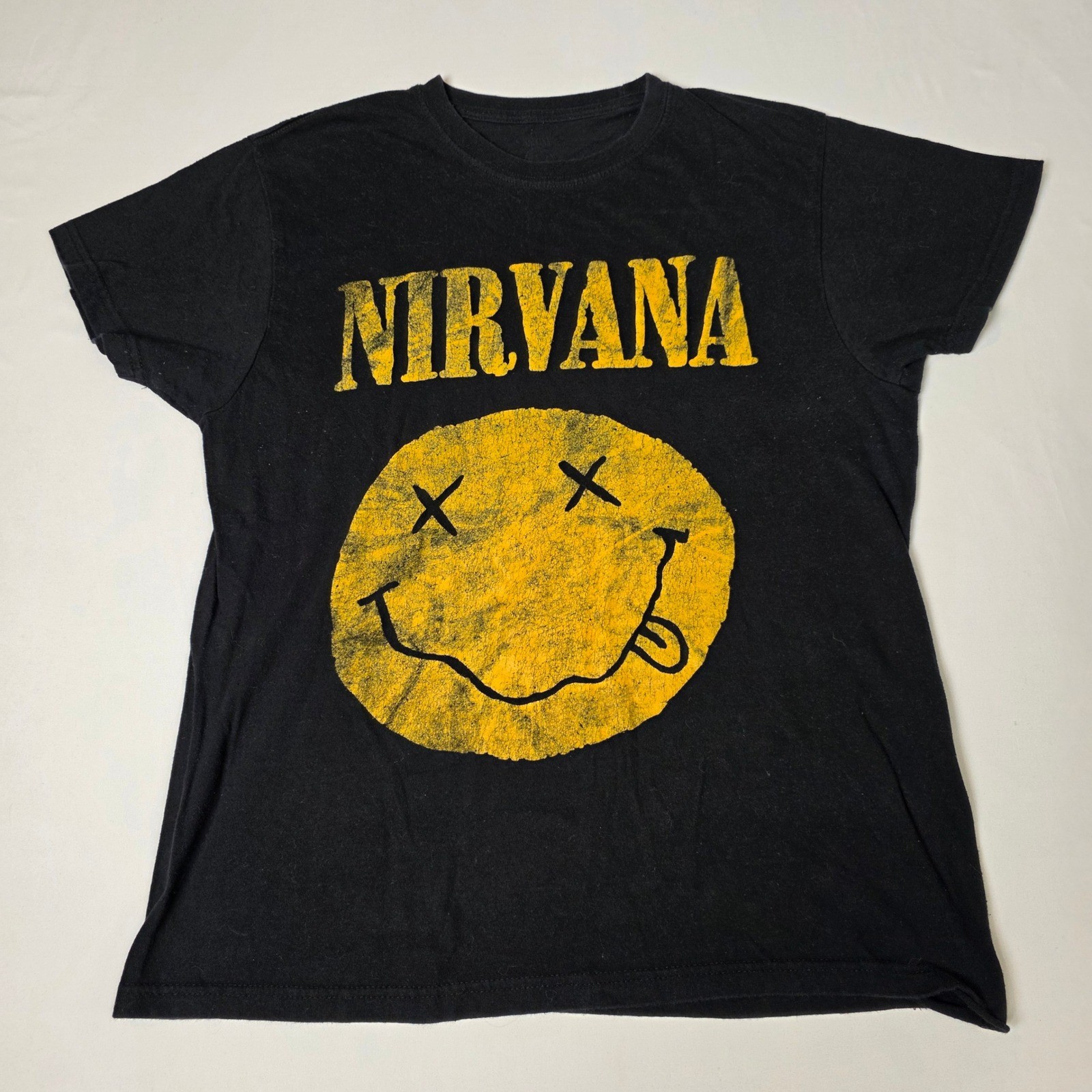 Nirvana Graphic T-Shirt Women Medium Black Yellow Smiley Face Grunge Rock Vtg