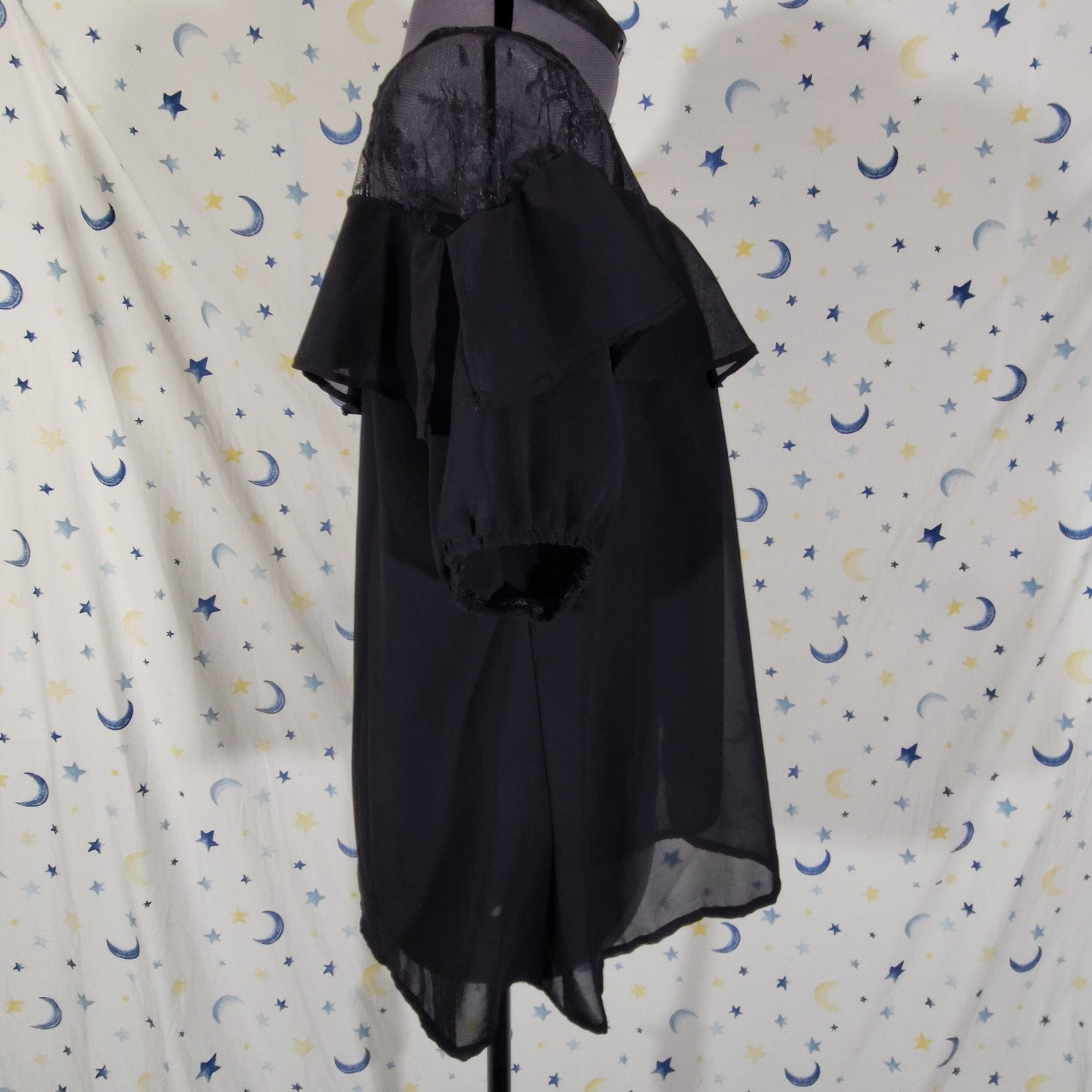 Black Chiffon & Lace Scoop Neck Ruffle Short Sleeve Blouse