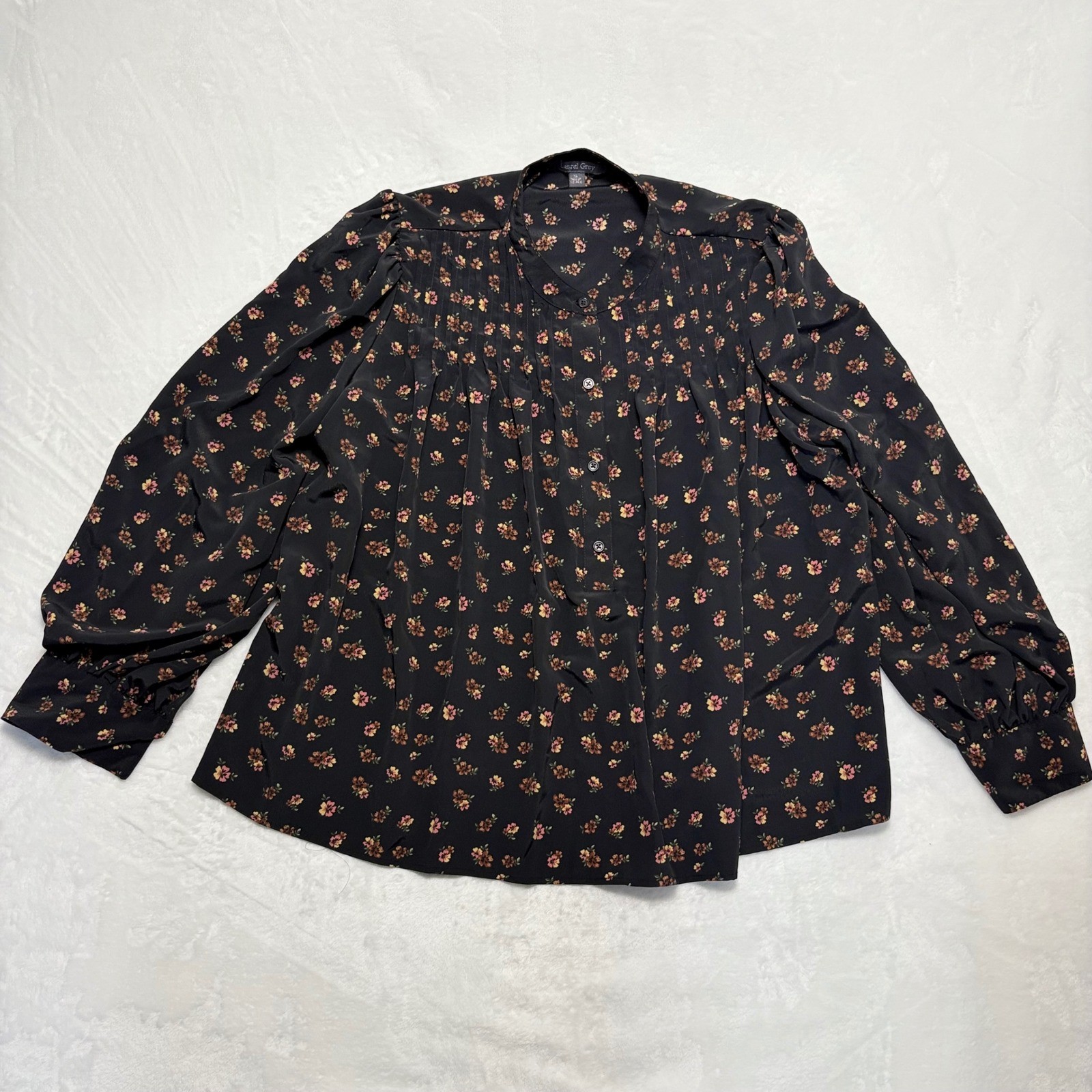 Laurel Grey Floral Blouse XL Black Pleated Pintuck Long Sleeve Button Up