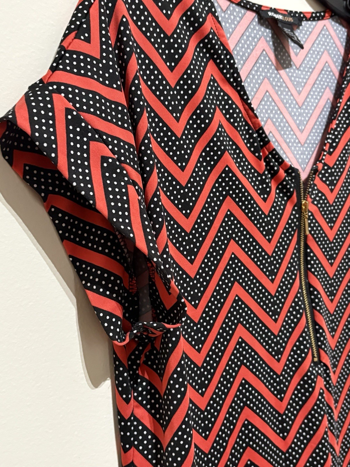 Robert Louis Blouse M Red Black Polka Dot Chevron Geometric 1/4 Zip Top Women