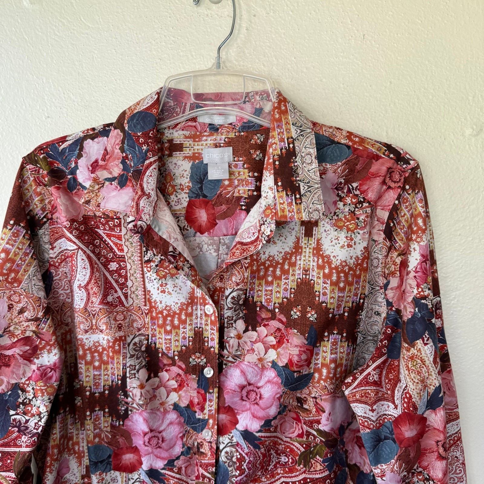 Chico’s No Iron tapestry print shirt floral patchwork pattern. Size 18