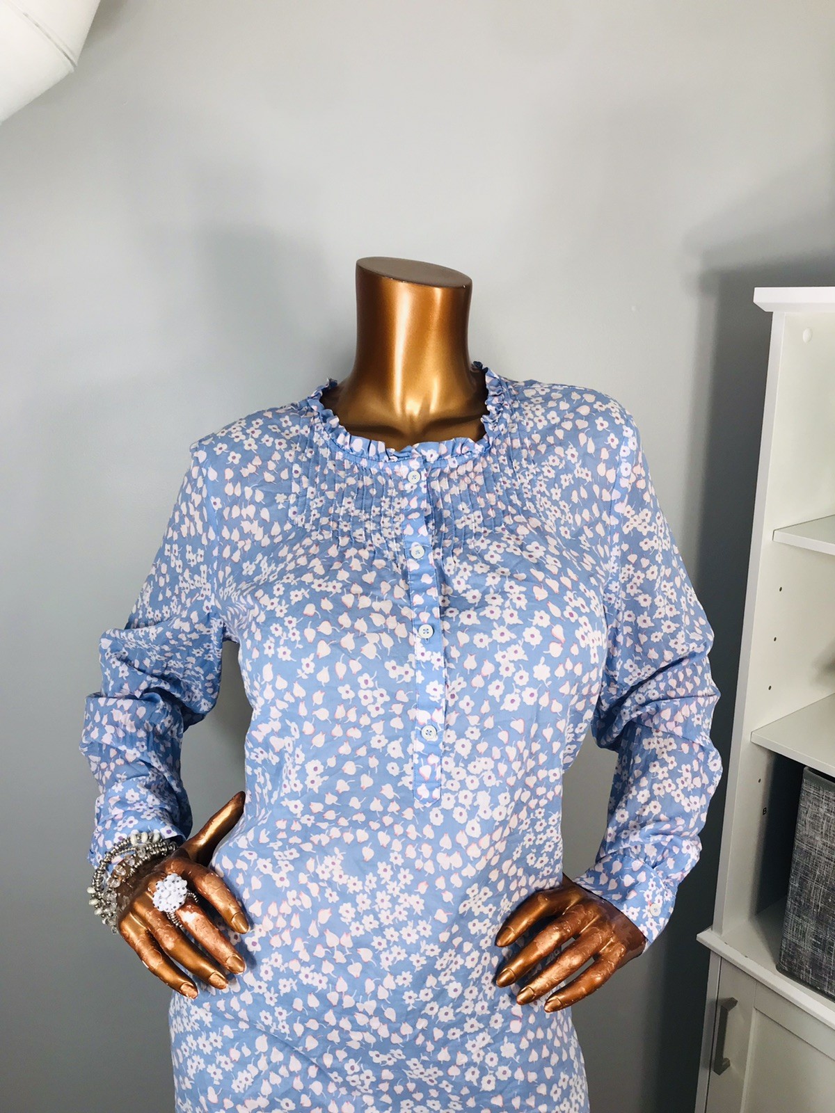 Talbots L Top Floral Long Sleeves 1/2 Button Up Blouse Shirt Soft NWT Sheer Lite
