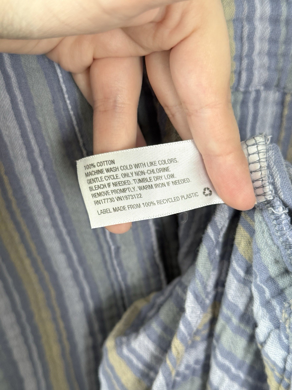 Universal Thread Blue Striped Gauze Button-Down Shirt Women’s Relaxed Fit Large