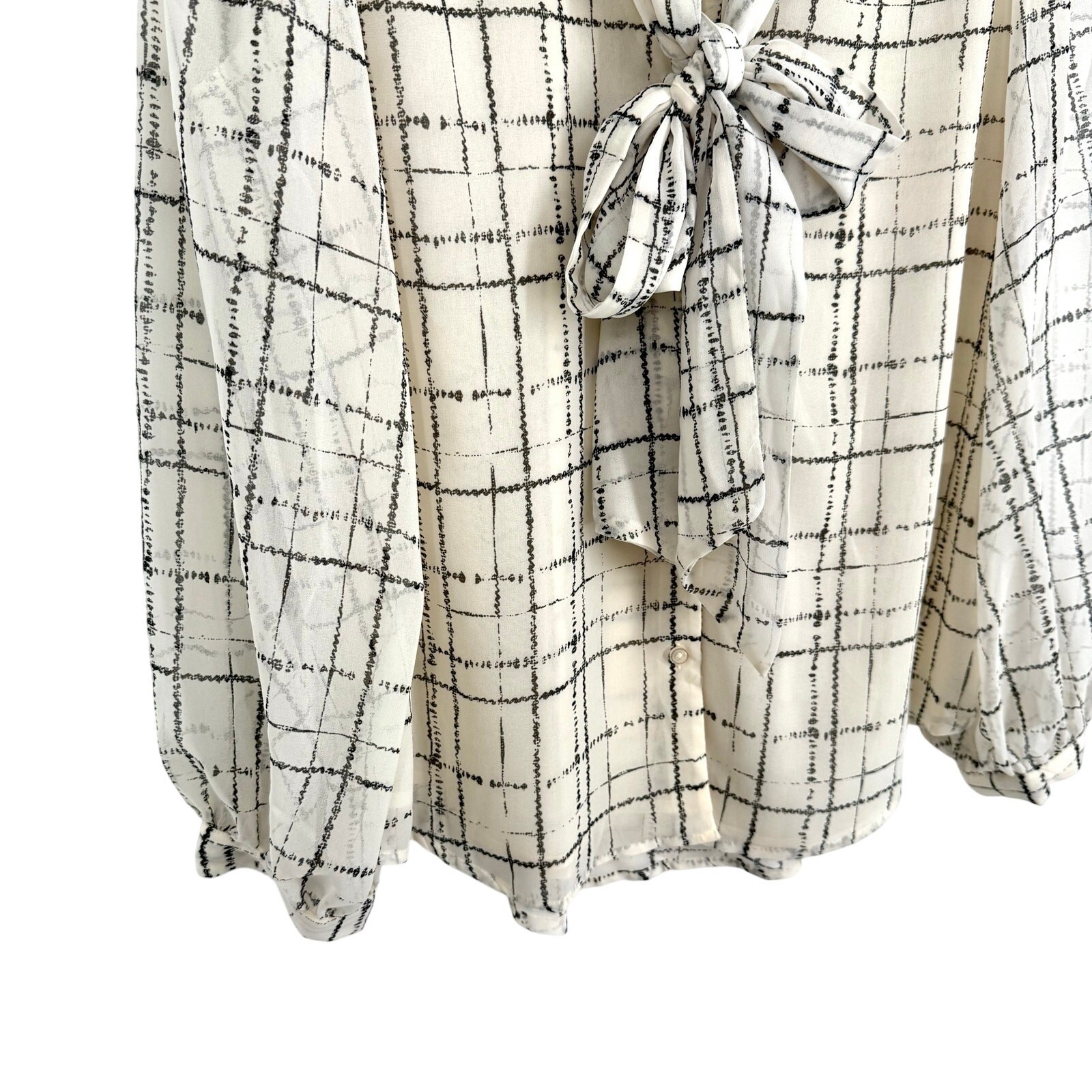 NEW NWT MSRP $109 Chicos Sz LARGE US 12 2 Cream Bow Formal Blouse Shirt Top