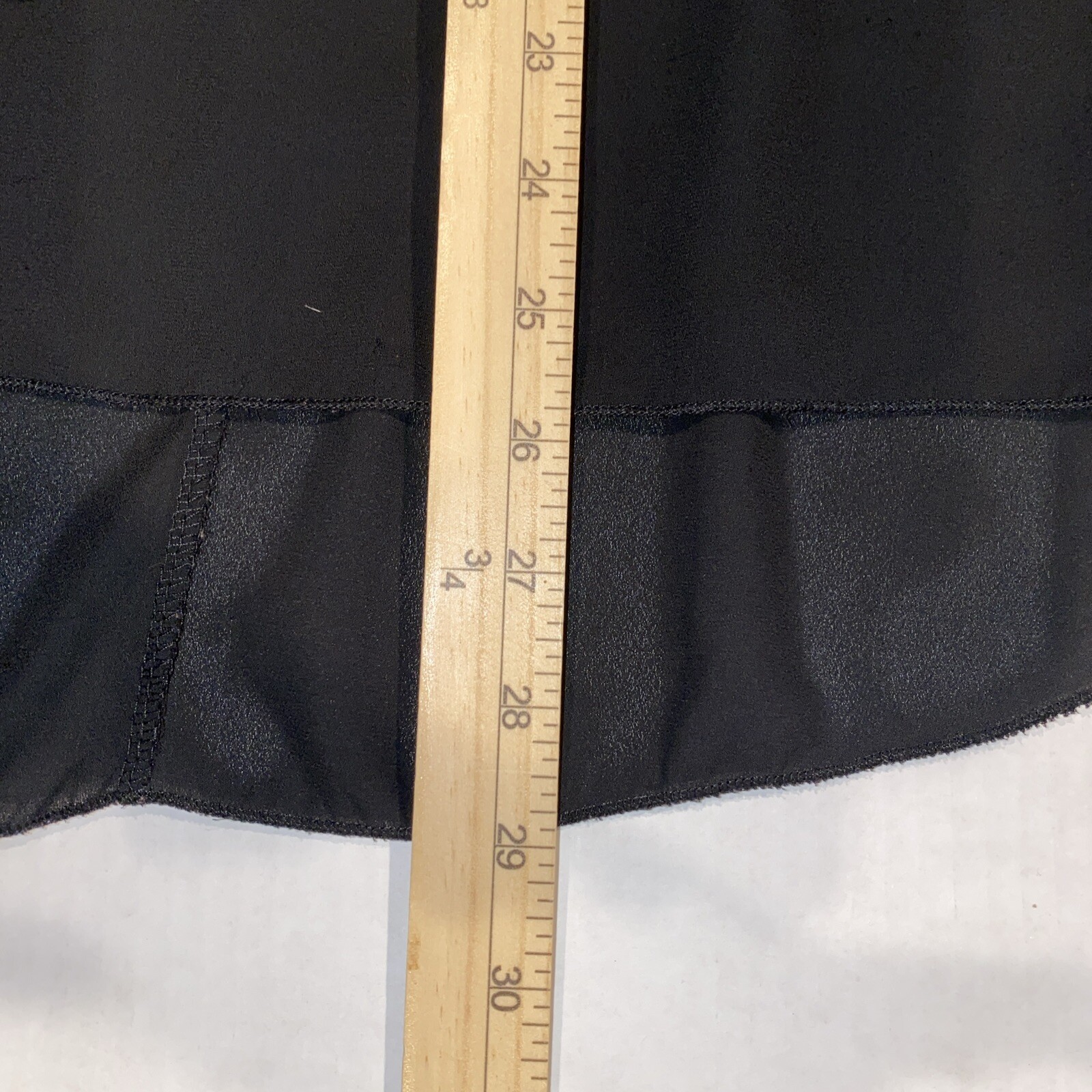 Rue 21 women’s Size Medium Dressy Tank Top Black Black Stings In Front Hanging