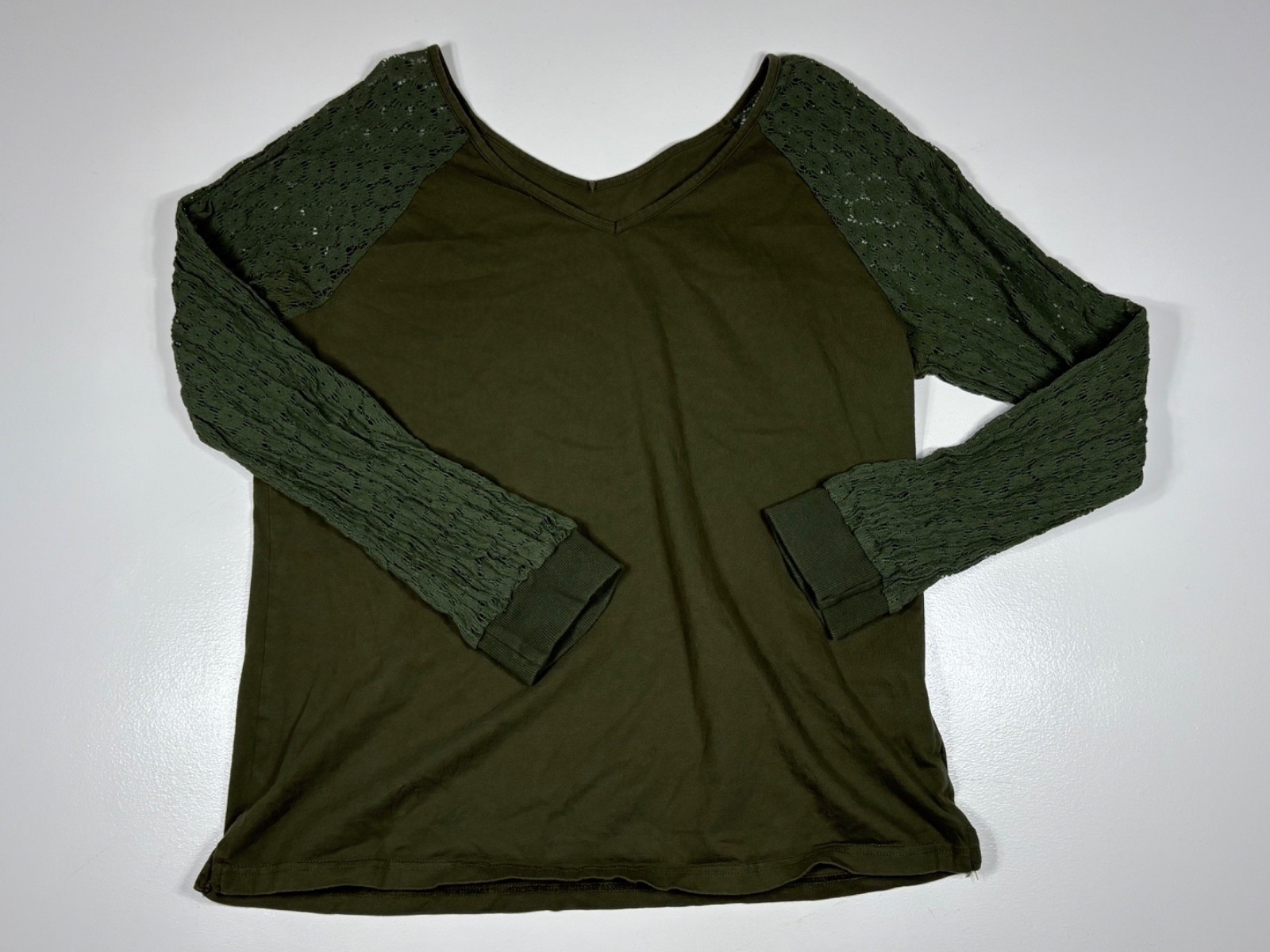 Unbranded T Shirt Women XL Green V Neck Lace Sleeve Casual Earthy Layering