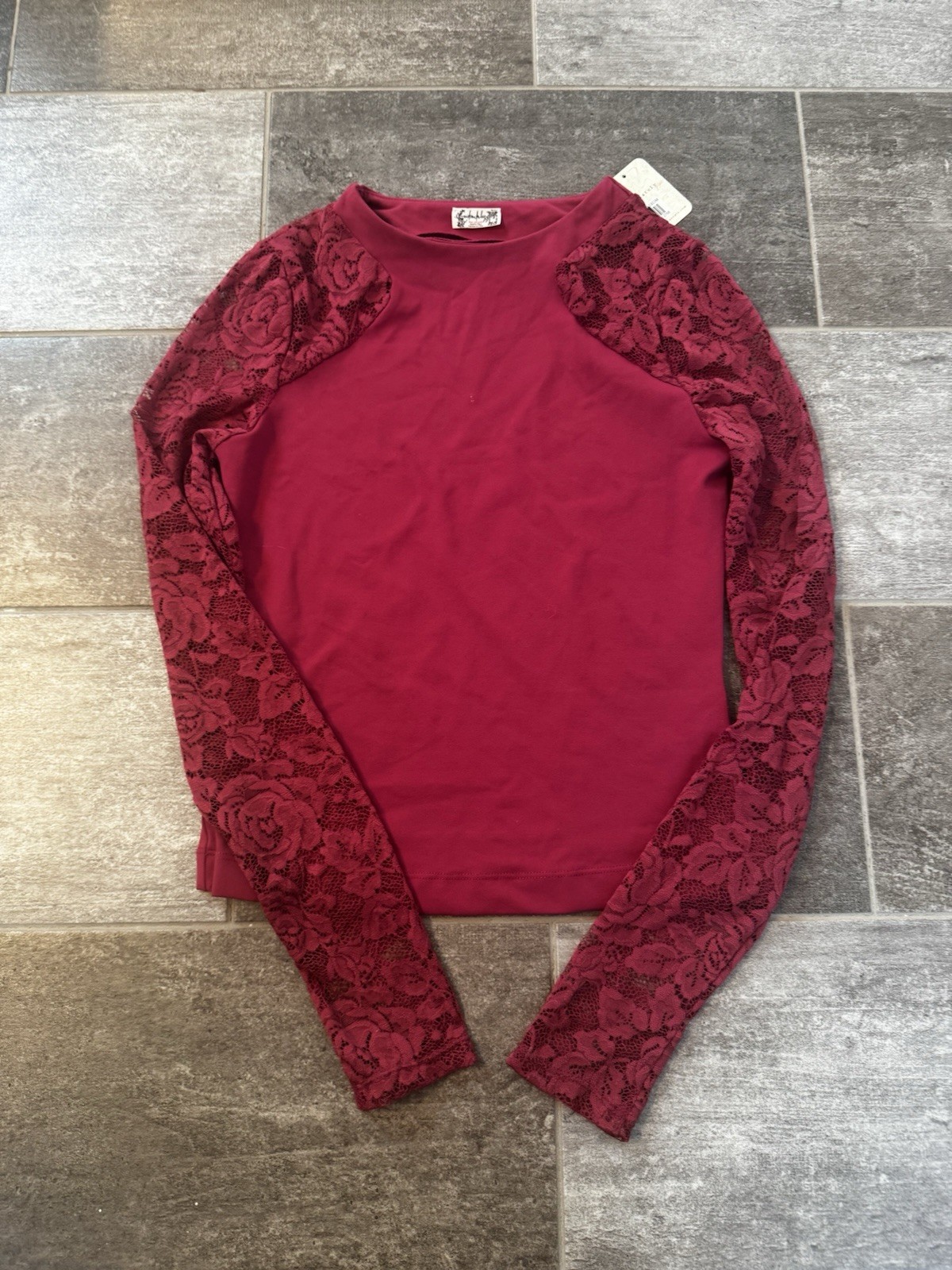 Intimately Free Women’s Sangria Top, With Lace Sleeves, XS, Crew Neck, New
