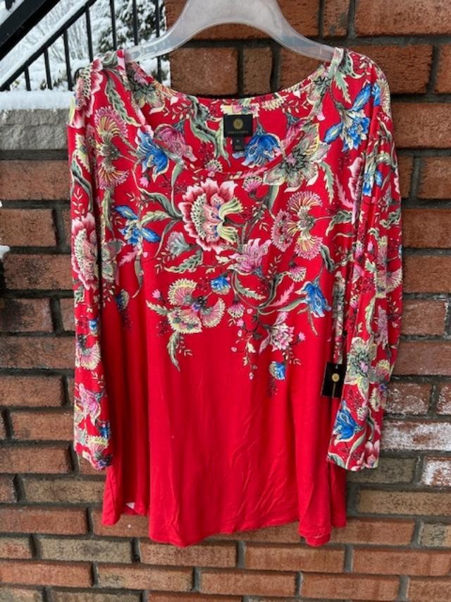New $39.50 Tags NWT JM COLLECTION Red Floral Stretch Long Sleeve Top 1X 2X 3X