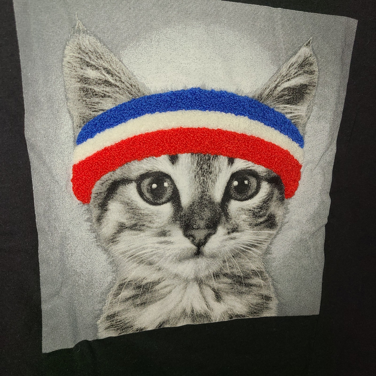 Zoe+Liv Kitty Cat W/ Jogging Head band Fuzzy red white blue Black tshirt Sz Lg