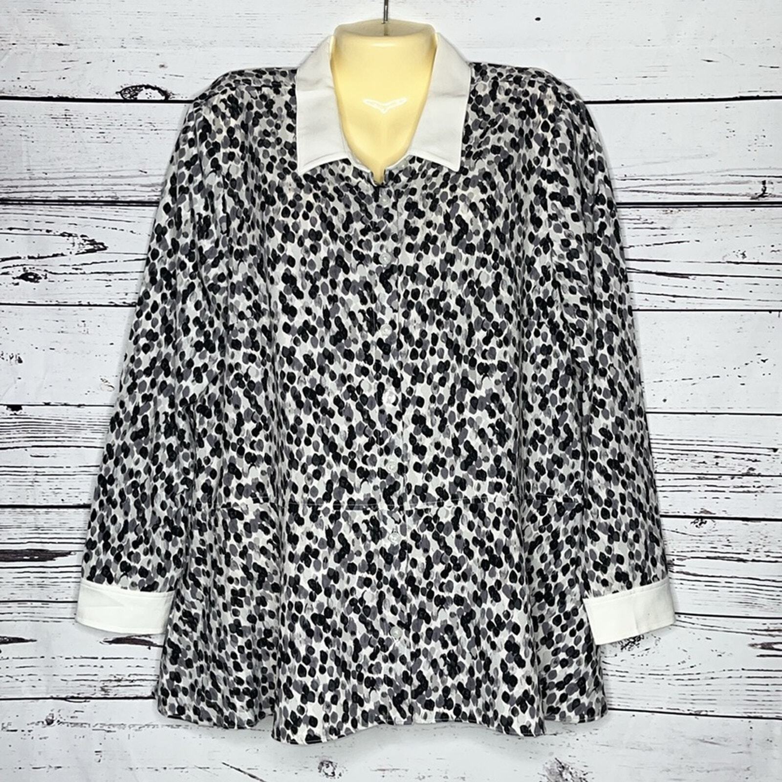Isaac Mizrahi Live! 14 White – Black & Gray Printed Button Up Peplum Blouse Top