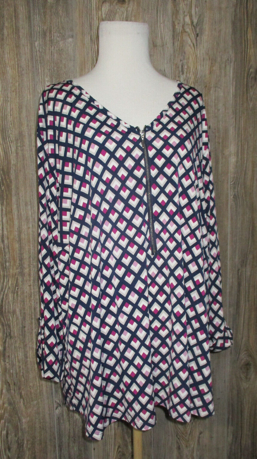DB Womens Size 3x Navy Gray White Purple Diamond Print Stretch Top Career Office
