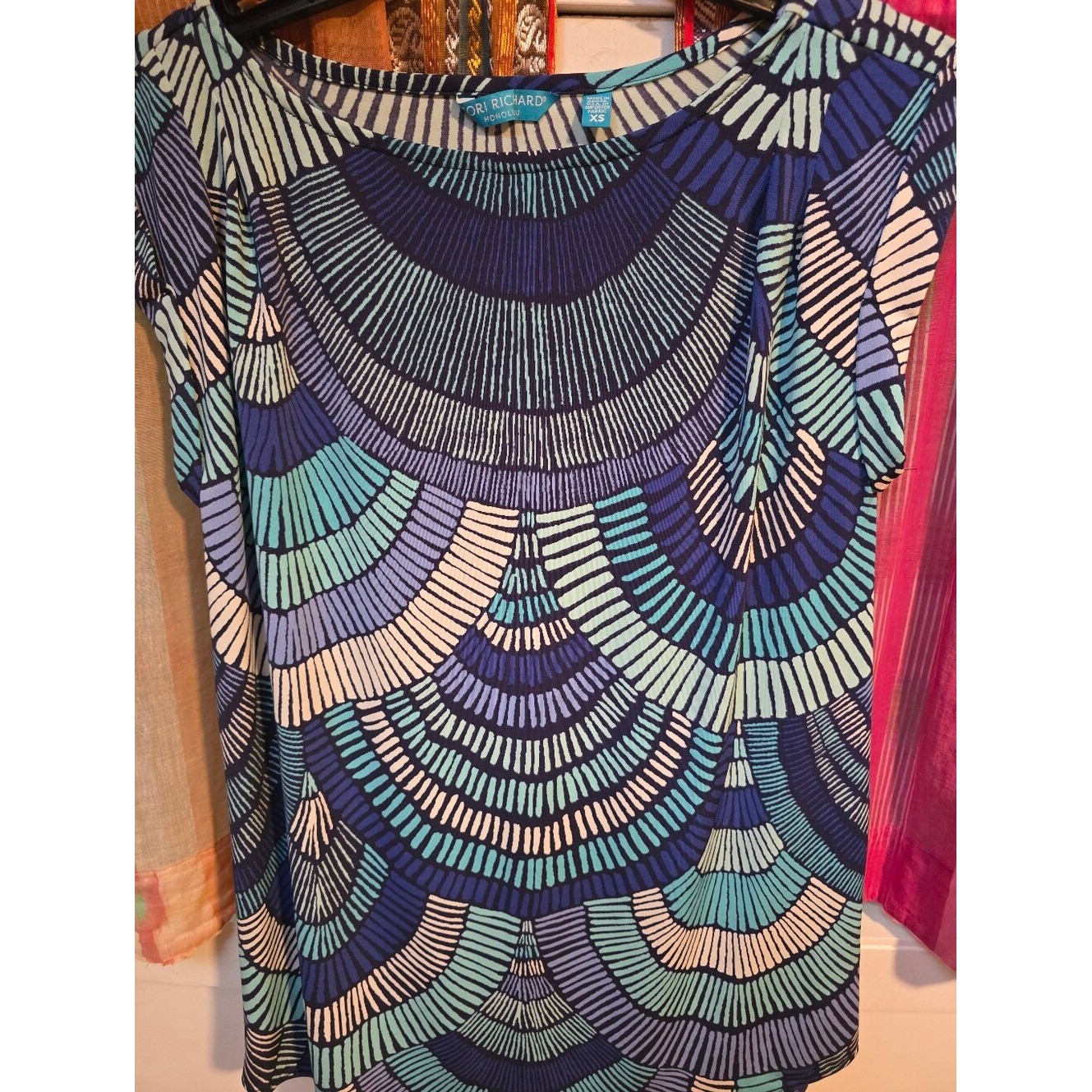 Tori Richard Honolulu Womens XS Blue Teal Fan Print Boat Neck Short Sleeve Top