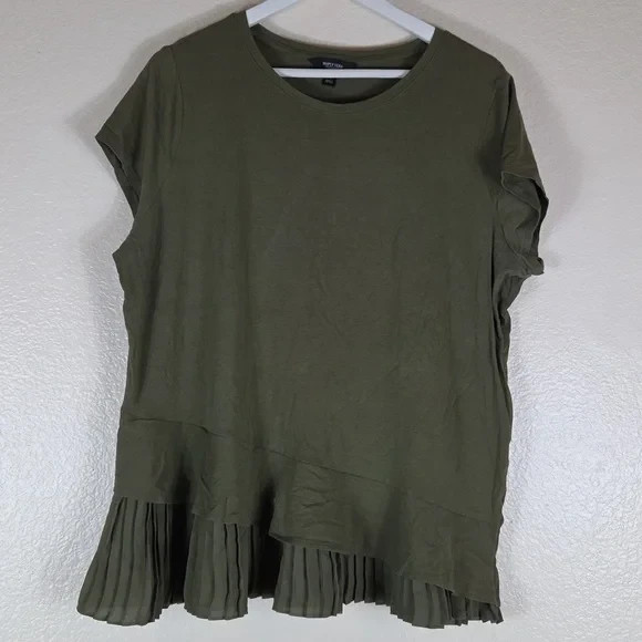 Womens 4 Piece Size XL Business Casual Blouse & Dress Bundle