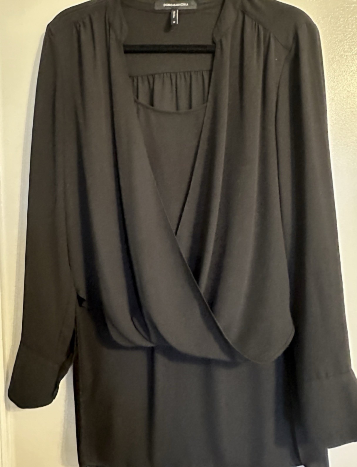 BCBGMAXAZRIA Black Crepe Draped Front Pullover Tunic Blouse Long Sleeve M